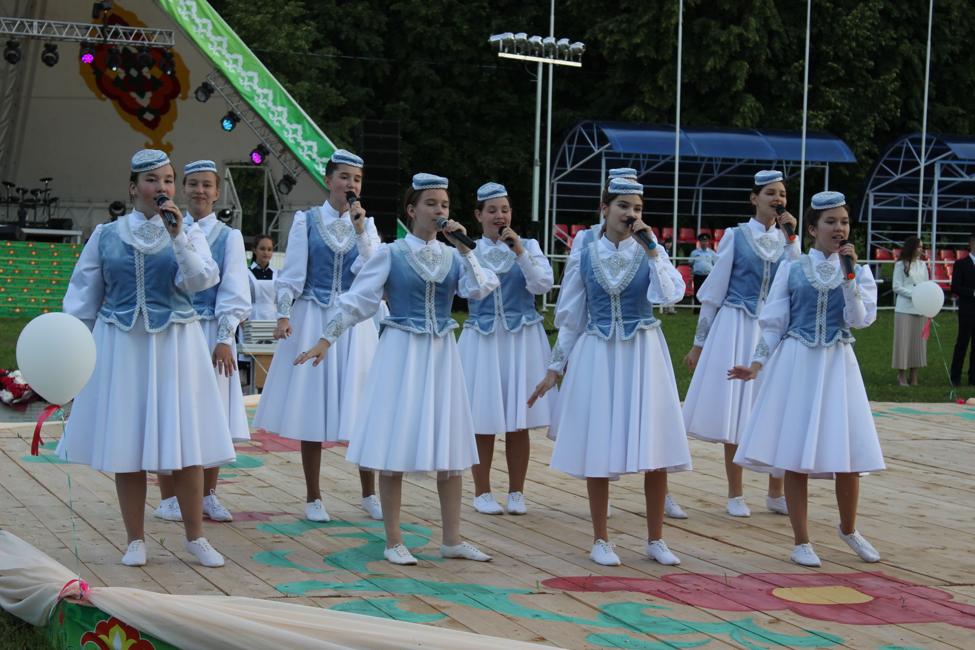 Районкүләм чыгарылыш кичәсеннән безнең фоторепортаж