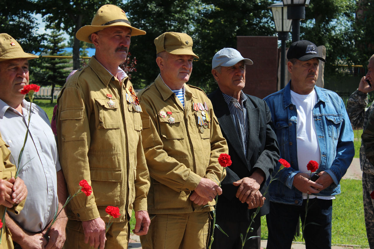 Хәрби хәрәкәтләрдә катнашкан райондашларыбызны искә алу чарасыннан репортаж