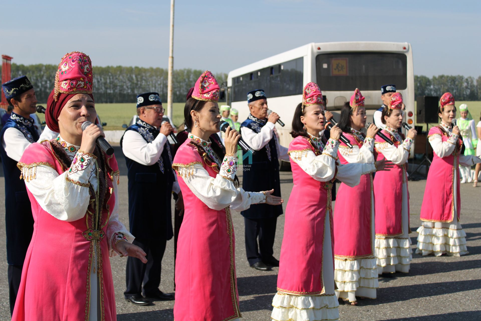 ТАТАРЛЫГЫМ-ГОРУРЛЫГЫМ: Актанышлылар Башкортстан татарларын каршыладылар, хөрмәтләделәр!(+БЕЗНЕҢ ФОТОРЕПОРТАЖ)