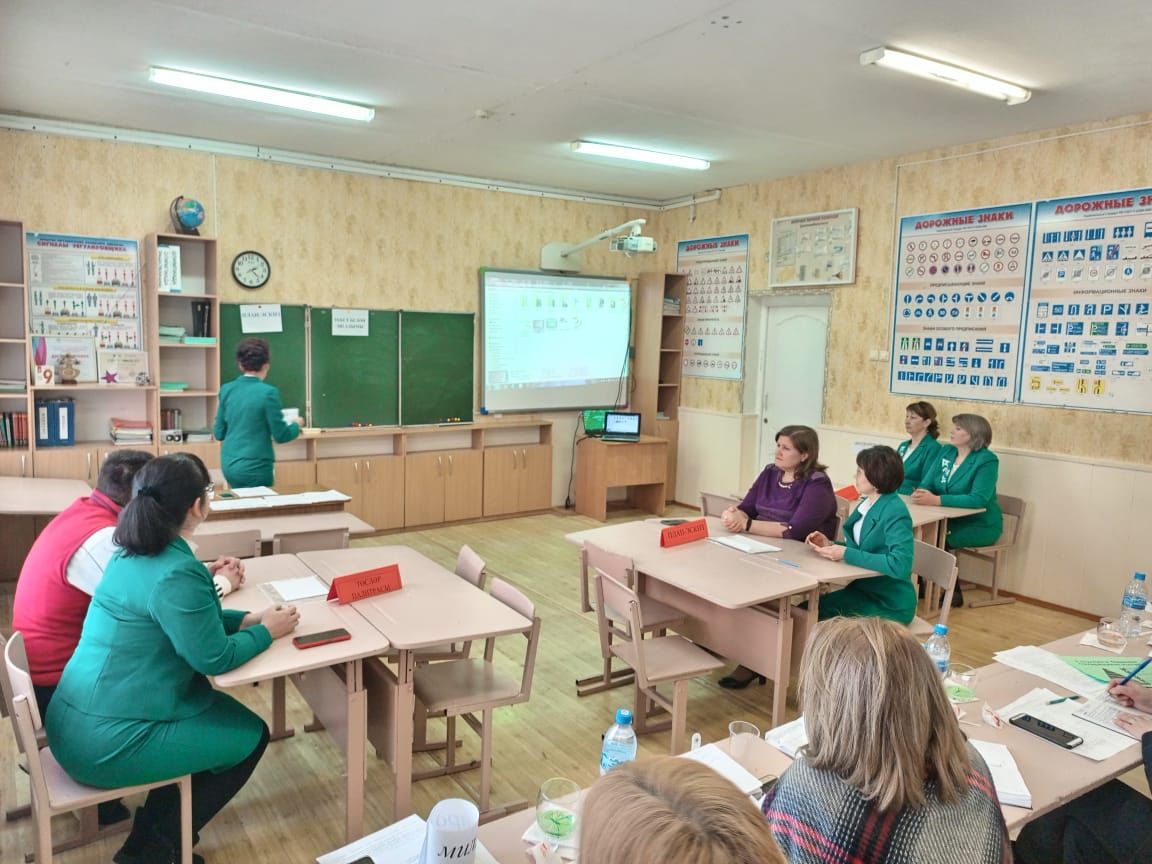 Районыбыз мөгаллимнәре «Ел укытучысы» республика бәйгесенә әзерләнә