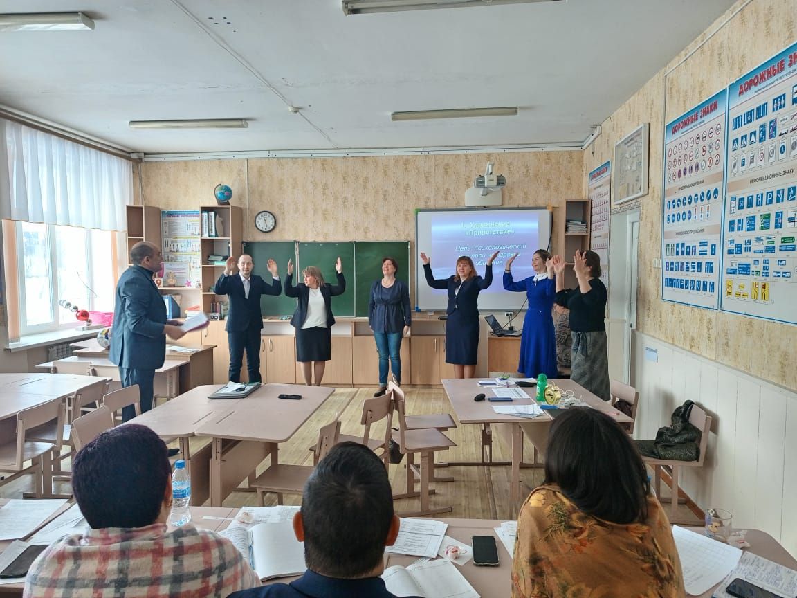 Районыбыз мөгаллимнәре «Ел укытучысы» республика бәйгесенә әзерләнә