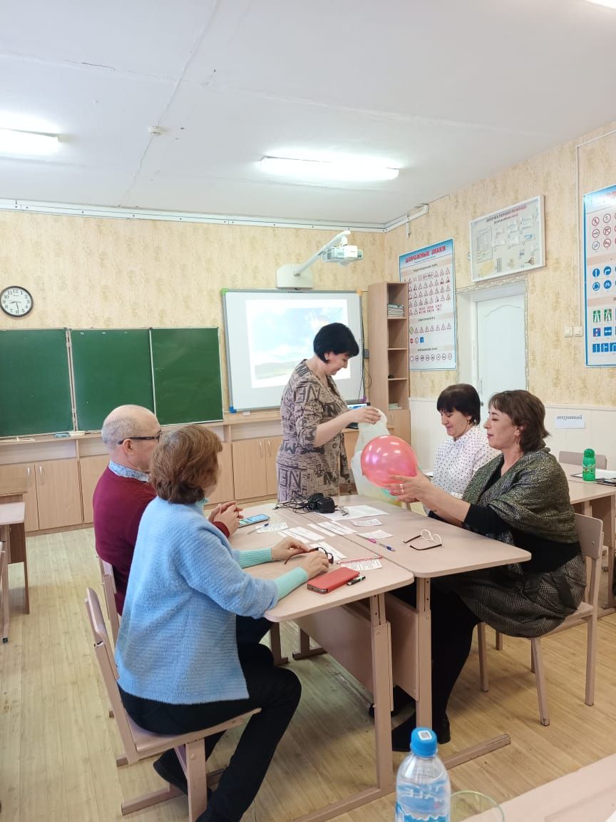 Районыбыз мөгаллимнәре «Ел укытучысы» республика бәйгесенә әзерләнә