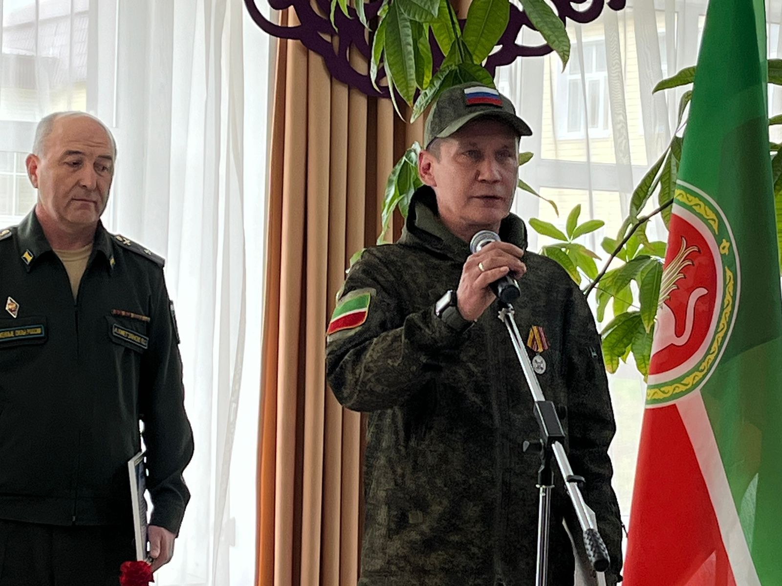 «Ягез әле, егетләр!»: Технология техникумында СВОда һәлак булган Раил Надриев истәлегенә ярыш узды (фотолар, видео)