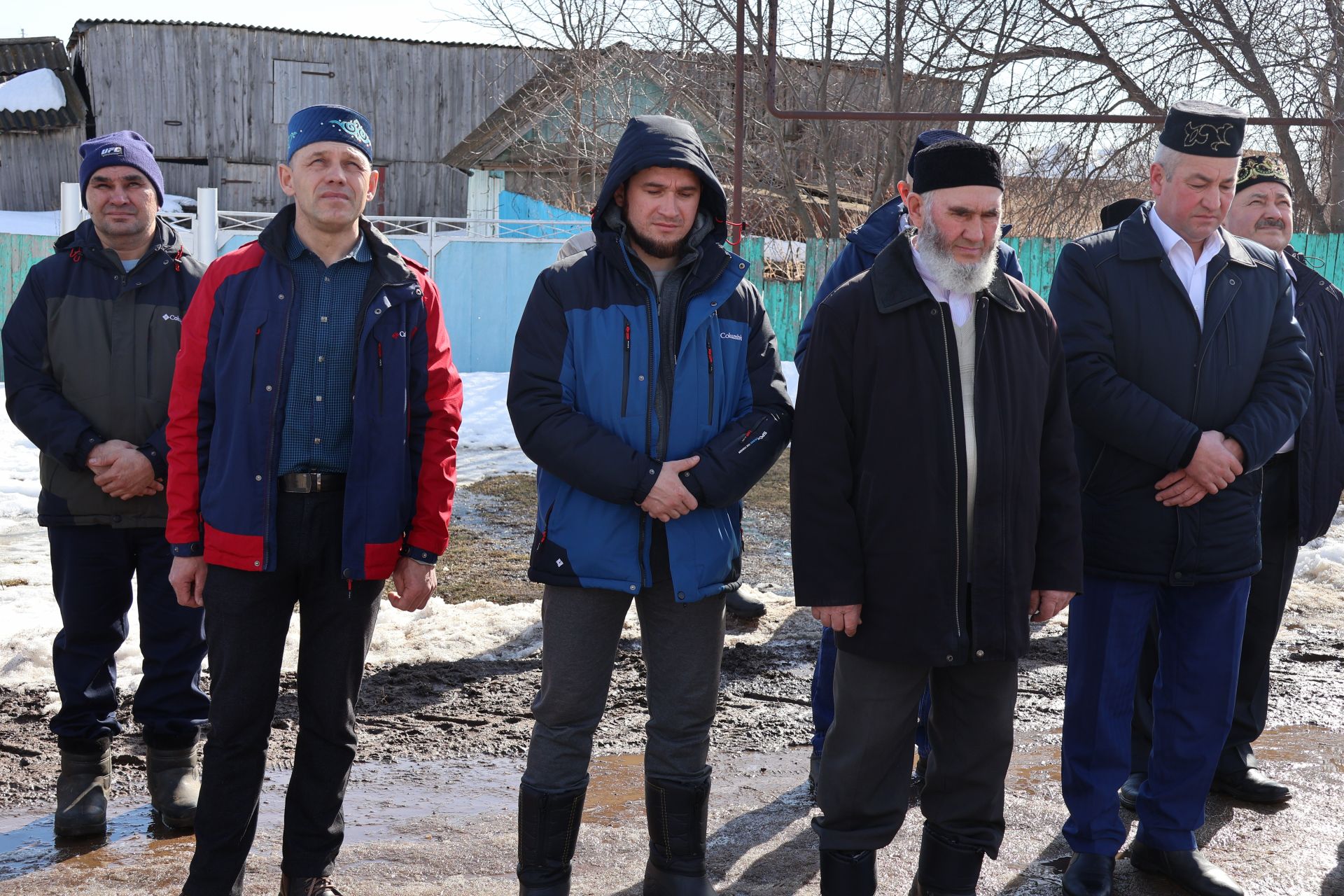 АЛЛАҺКА ШӨКЕР: Табанлыкүл авылы халкы бердәмлеге белән Аллаһ йорты төзелеп бетеп килә(+ бик күп фотолар)