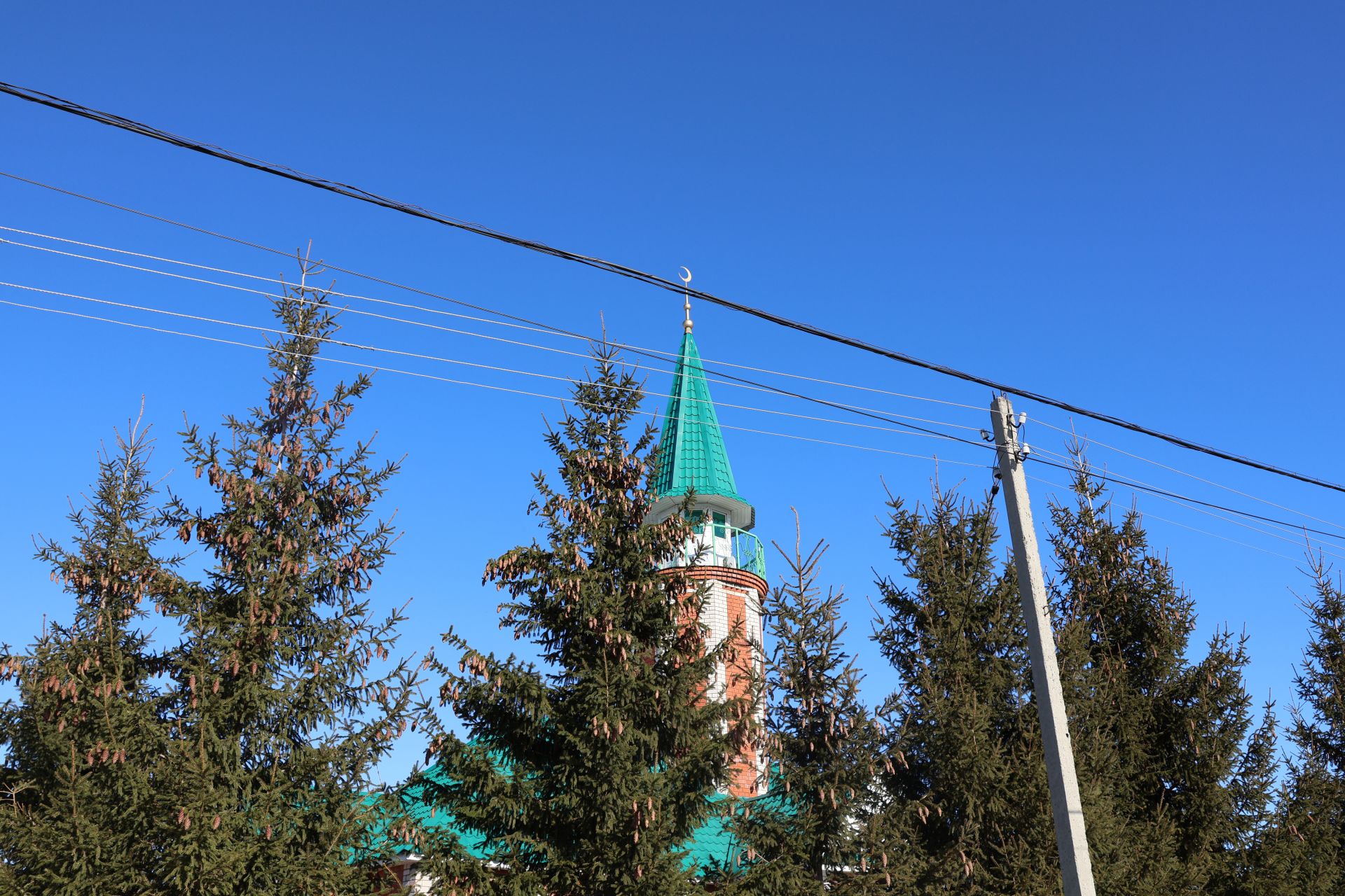 БАЛАЛАР ДИНГӘ ТАРТЫЛА, НАМАЗ УКЫРГА ЯРАТА