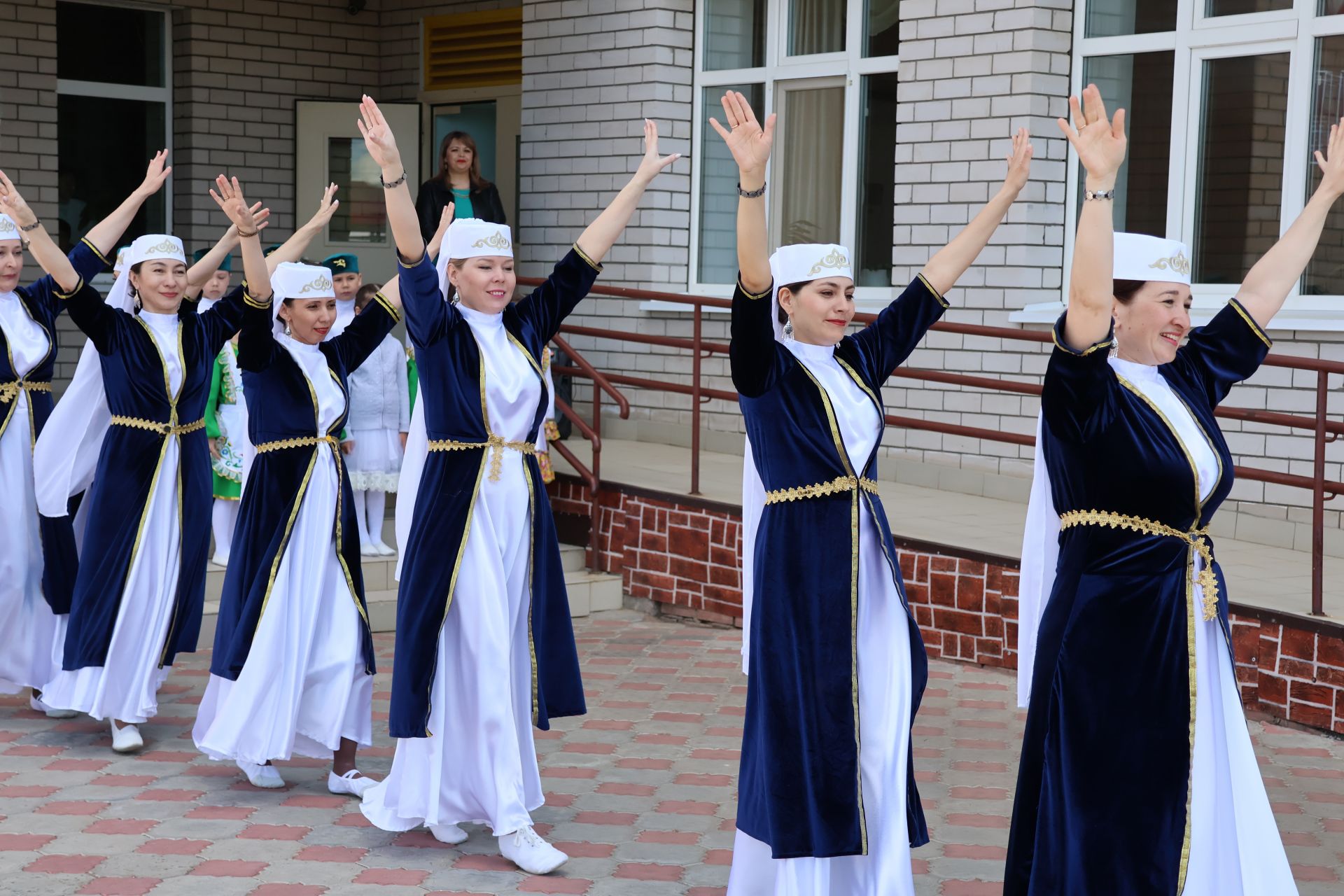 “АК КАЛФАК”НЫҢ КҮЧМӘ УТЫРЫШЫННАН: ЙОЛАЛАР ОНЫТЫЛМАСА, ХАЛЫК ЯШӘР, МИЛЛӘТ БАЛКЫР!