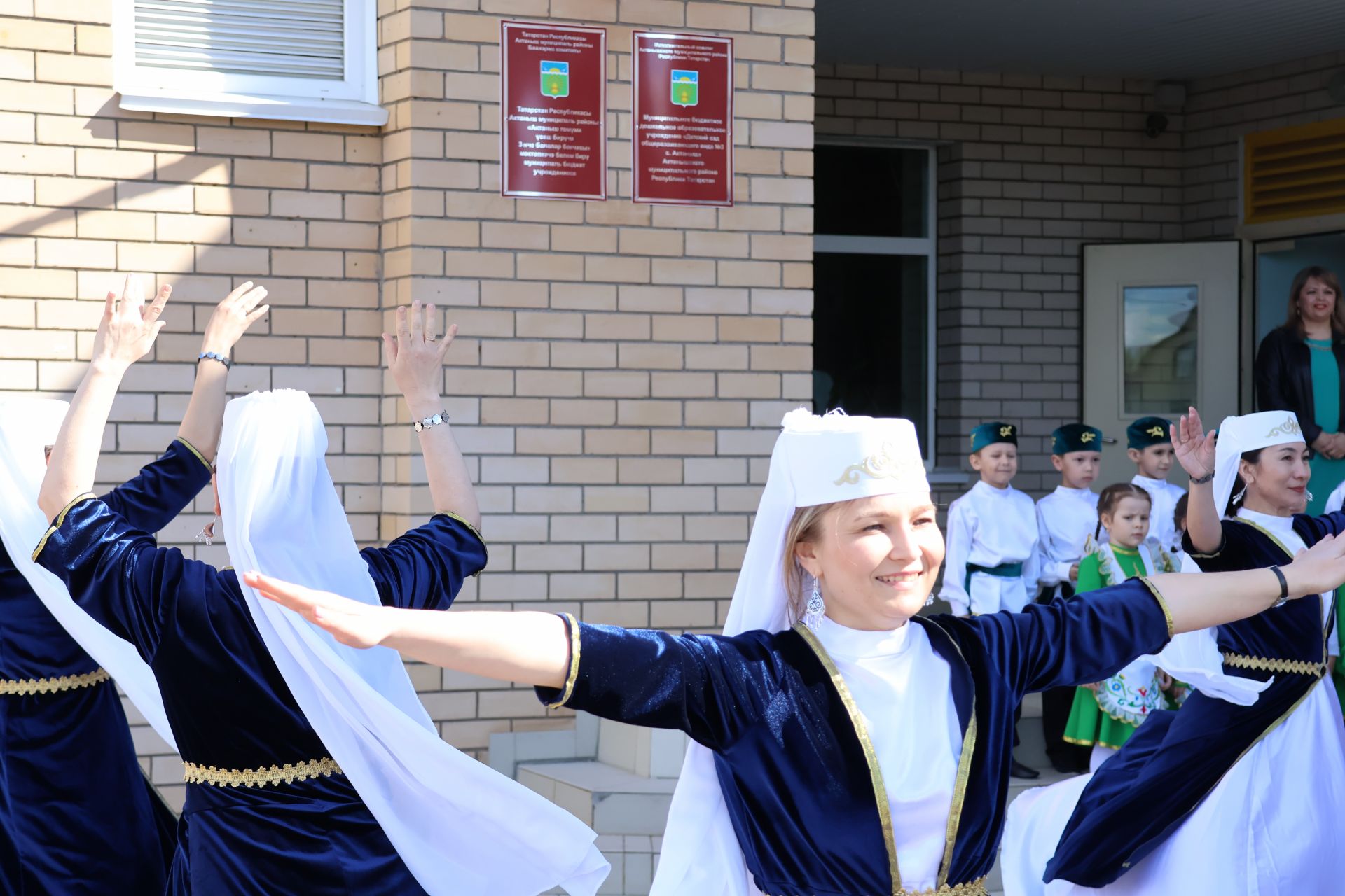 “АК КАЛФАК”НЫҢ КҮЧМӘ УТЫРЫШЫННАН: ЙОЛАЛАР ОНЫТЫЛМАСА, ХАЛЫК ЯШӘР, МИЛЛӘТ БАЛКЫР!