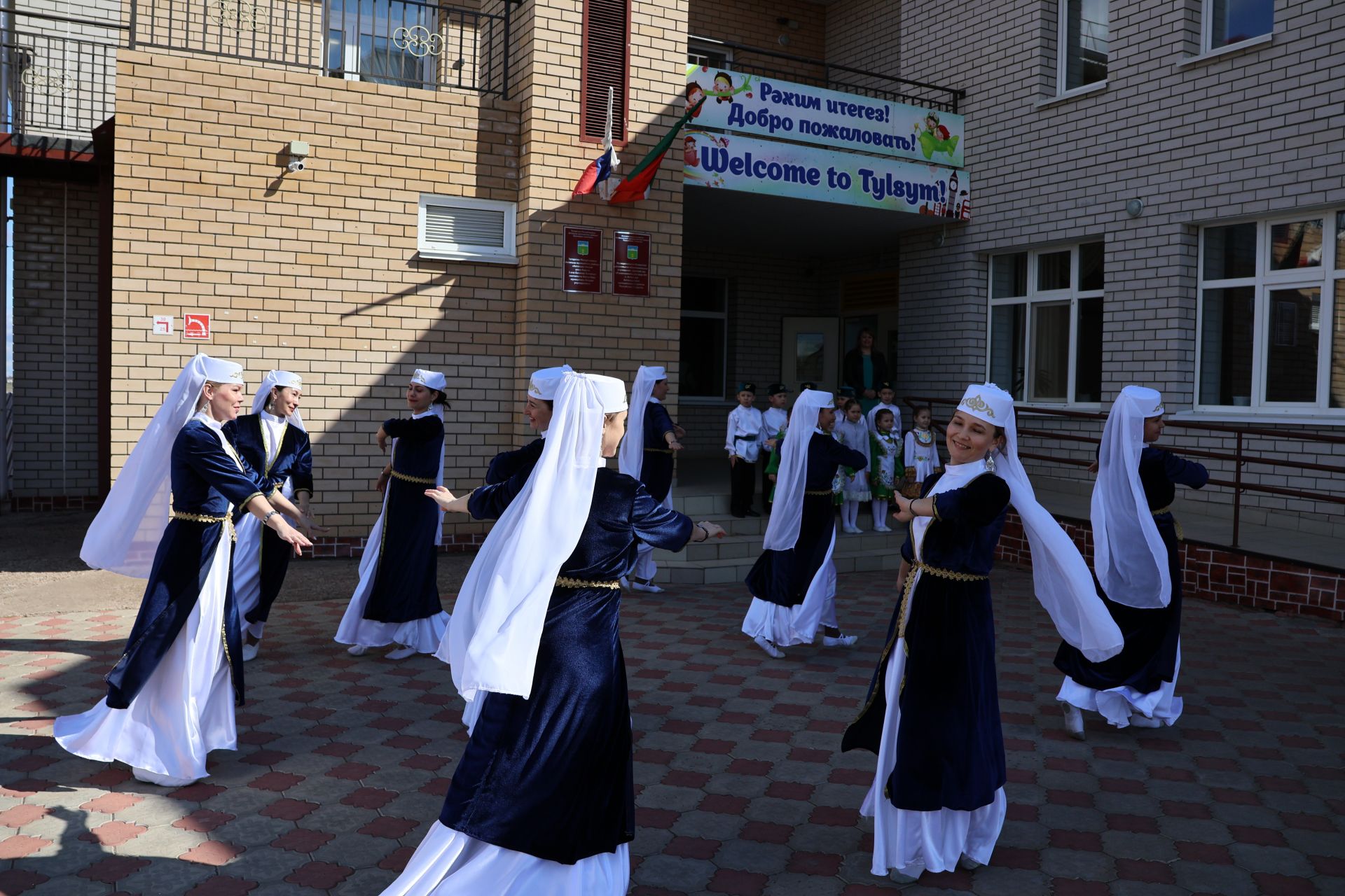 “АК КАЛФАК”НЫҢ КҮЧМӘ УТЫРЫШЫННАН: ЙОЛАЛАР ОНЫТЫЛМАСА, ХАЛЫК ЯШӘР, МИЛЛӘТ БАЛКЫР!