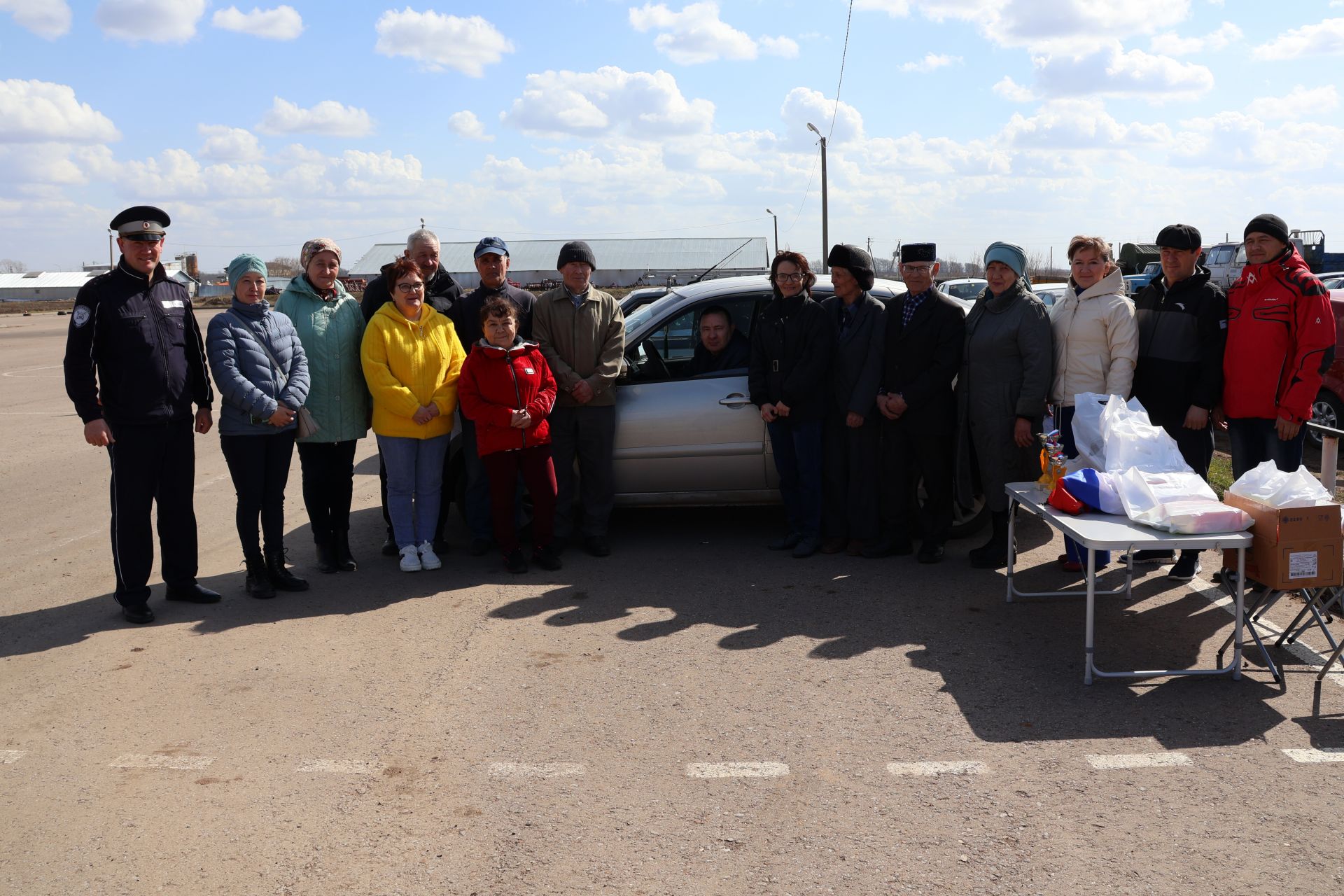 Мөмкинлекләре чикләнмәгән аларның- райондашларыбыз автомобиль йөртүдә осталыкларын сынады  (фотолар)