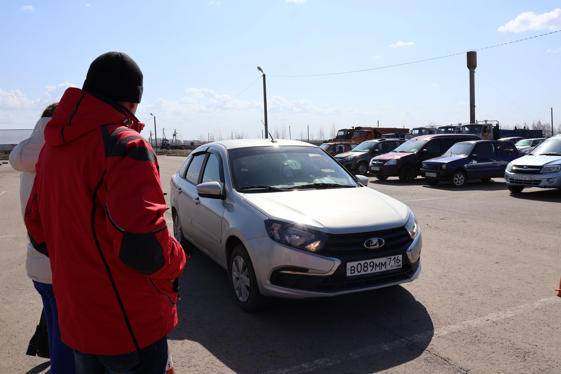 Мөмкинлекләре чикләнмәгән аларның- райондашларыбыз автомобиль йөртүдә осталыкларын сынады  (фотолар)