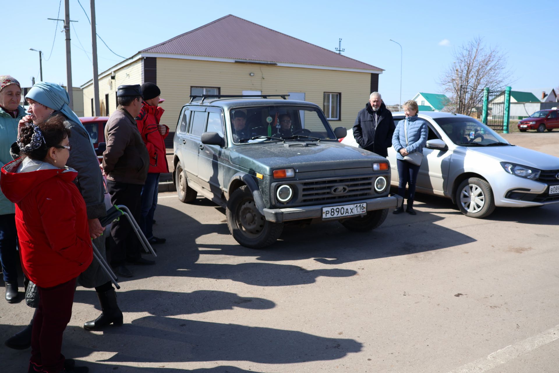 Мөмкинлекләре чикләнмәгән аларның- райондашларыбыз автомобиль йөртүдә осталыкларын сынады  (фотолар)