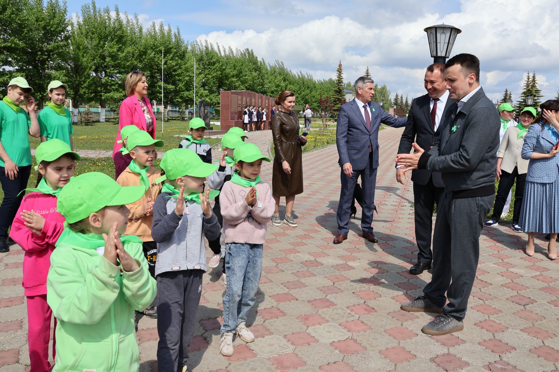 Актанышка «Алдынгылар хәрәкәте»нең Татарстан бүлекчәсе җитәкчесе Тимур Сөләйманов килде (фотолар)