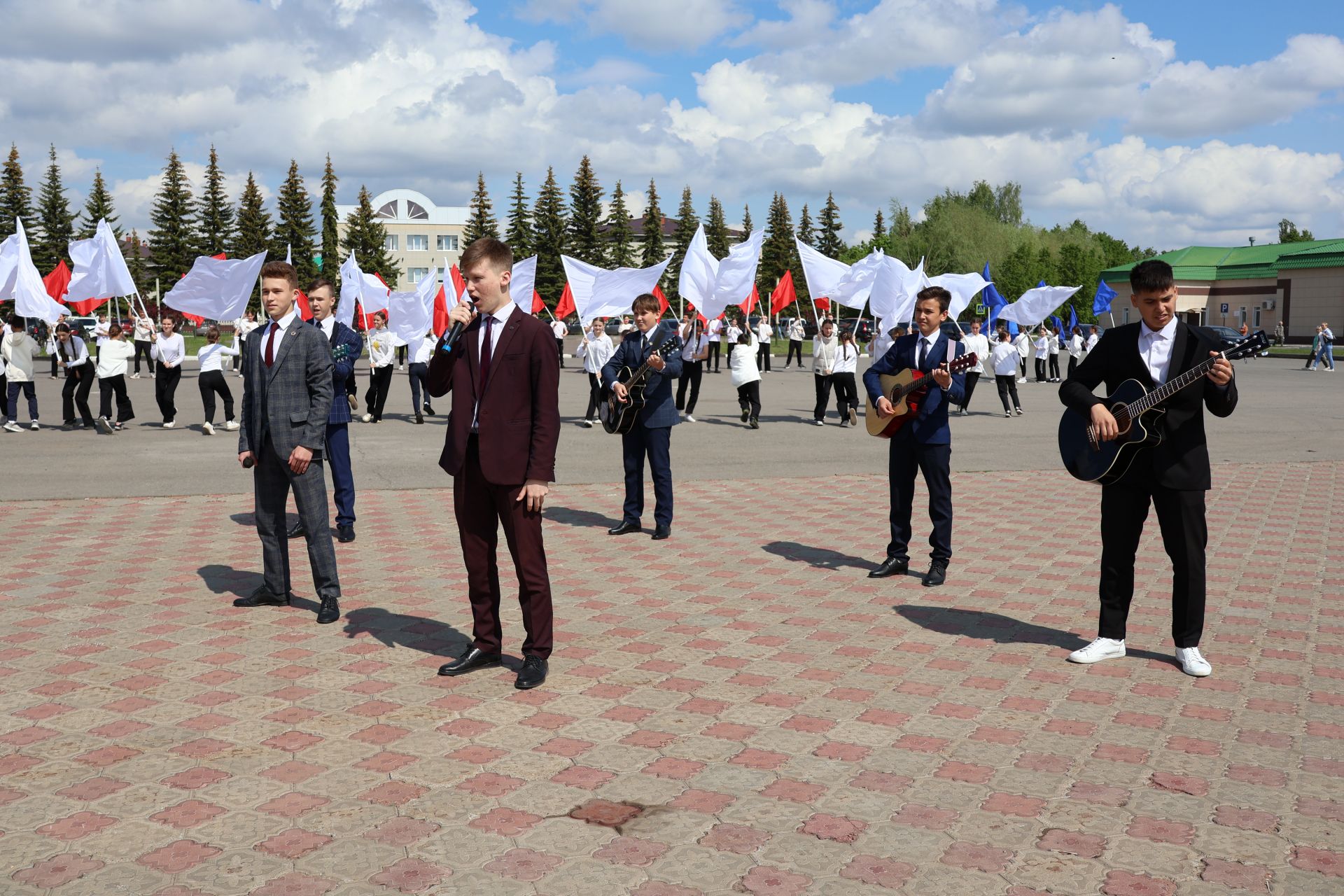 Актанышка «Алдынгылар хәрәкәте»нең Татарстан бүлекчәсе җитәкчесе Тимур Сөләйманов килде (фотолар)