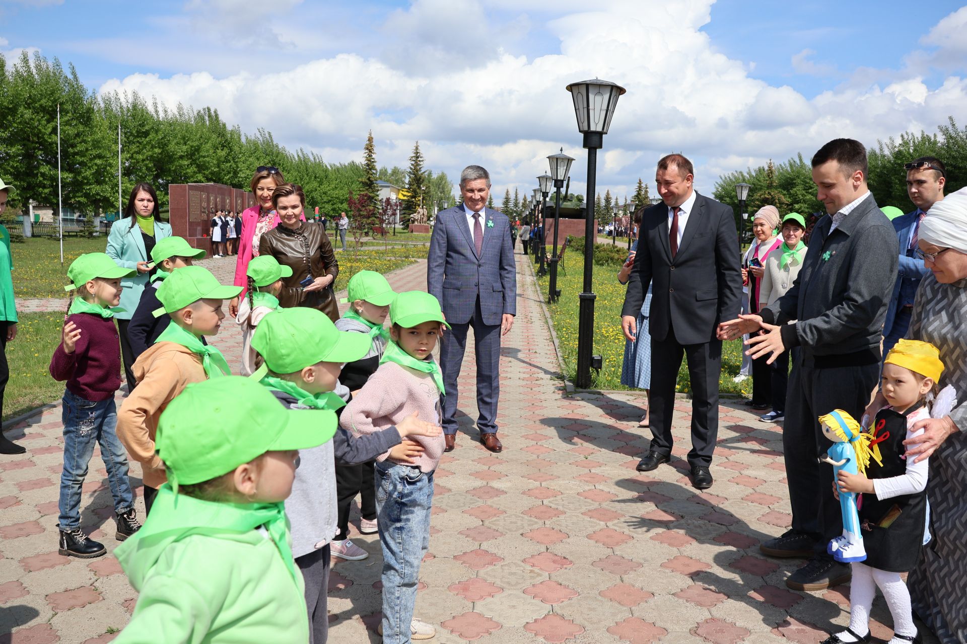 Актанышка «Алдынгылар хәрәкәте»нең Татарстан бүлекчәсе җитәкчесе Тимур Сөләйманов килде (фотолар)