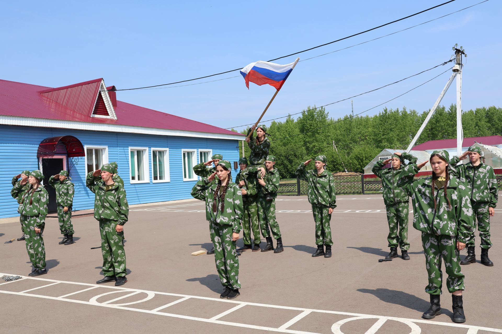 Чик сакчысы Илшат Измайлов кубогына район укучылары многоборьеда көчләрен сыный (фото һәм видео)