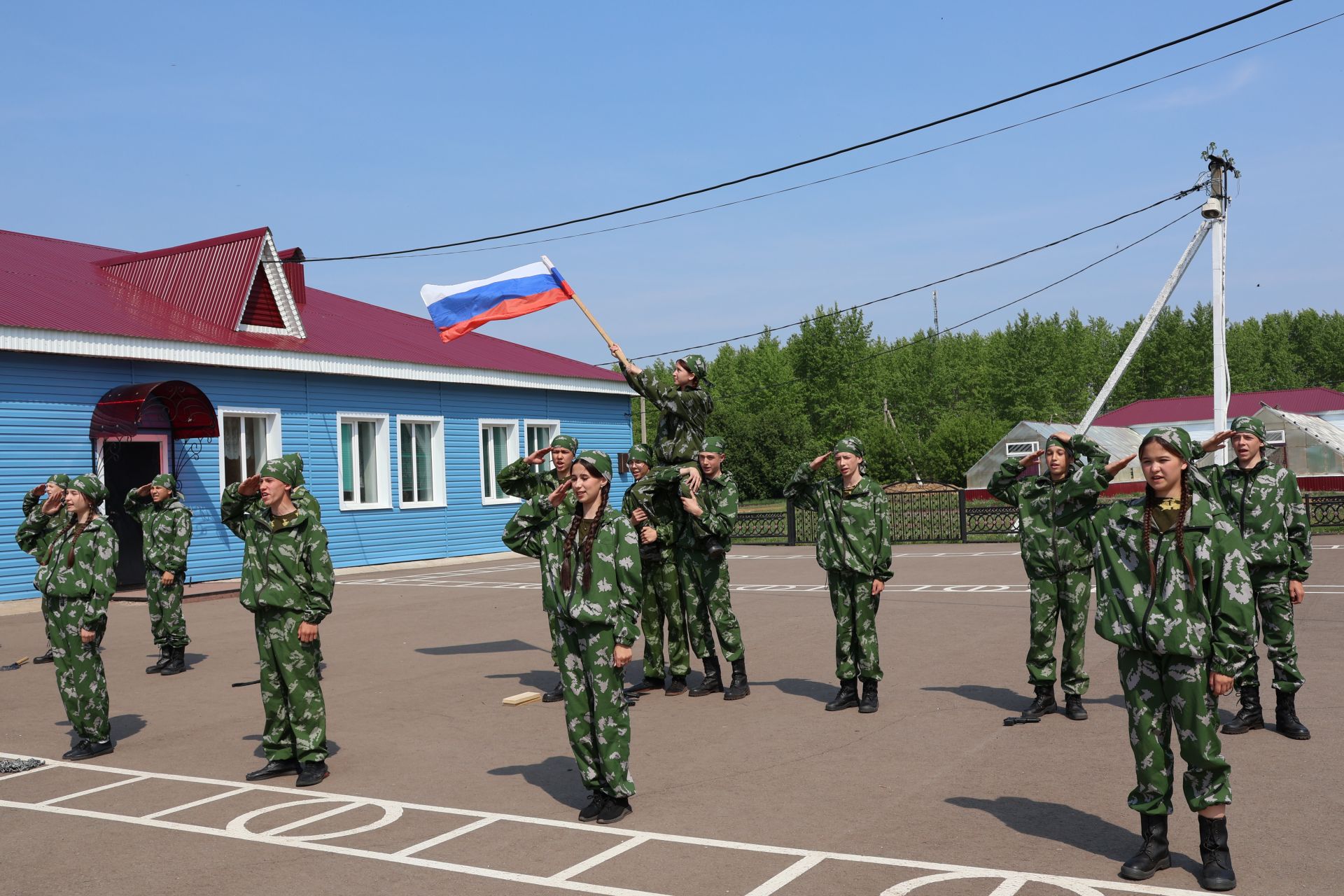 Чик сакчысы Илшат Измайлов кубогына район укучылары многоборьеда көчләрен сыный (фото һәм видео)