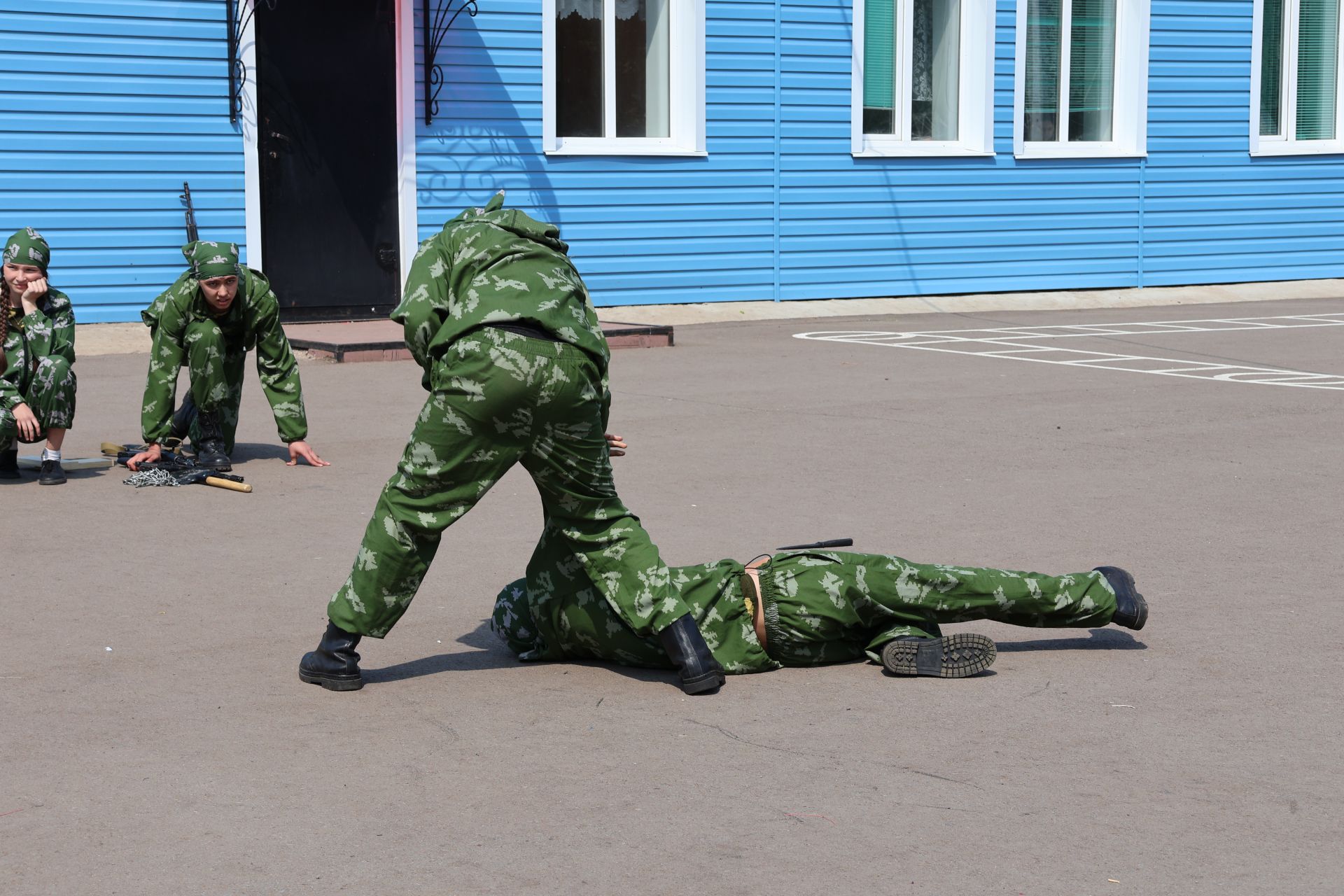 Чик сакчысы Илшат Измайлов кубогына район укучылары многоборьеда көчләрен сыный (фото һәм видео)