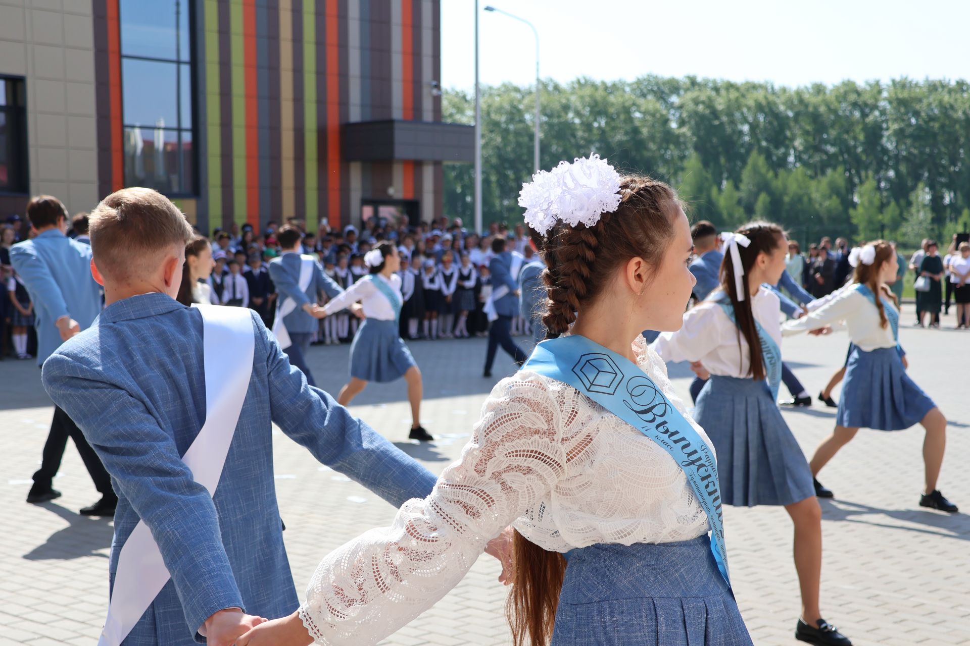 Соңгы кыңгырау- 2023: Сәләтле балалар өчен гуманитар гимназиядән безнең репортаж