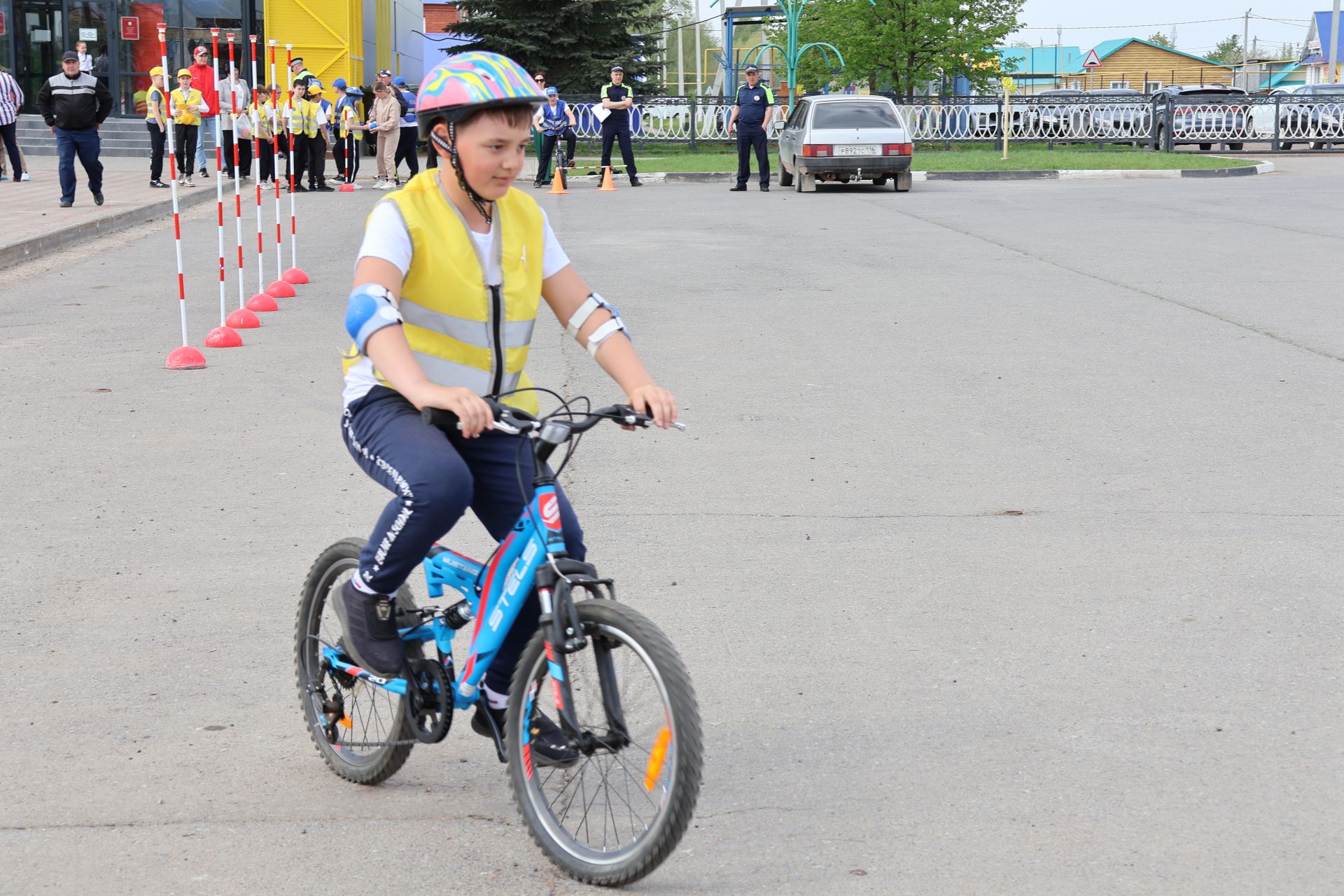 «Куркынычсыз тәгәрмәч» бәйгесеннән безнең фоторепортаж