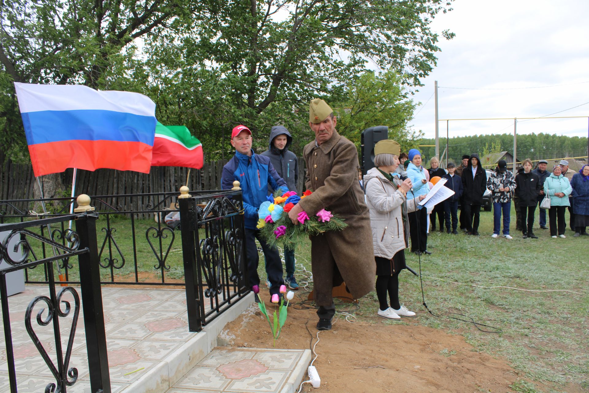 Югары Гәрәй авылында Бөек Ватан сугышы ветераннары истәлегенә һәйкәл-обелиск ачылды (фоторепортаж)