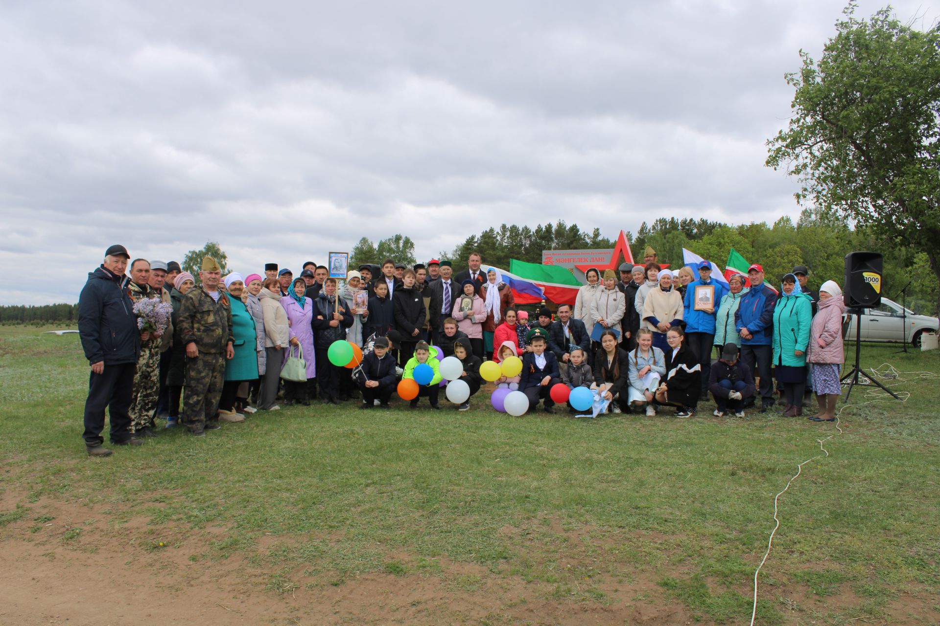 Югары Гәрәй авылында Бөек Ватан сугышы ветераннары истәлегенә һәйкәл-обелиск ачылды (фоторепортаж)