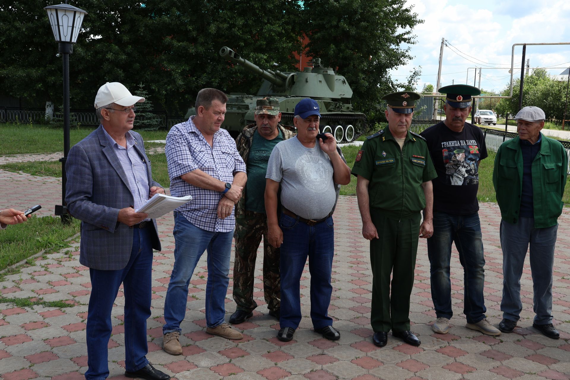 Актанышның Җиңү паркында Германиядән кайтарылган БМП