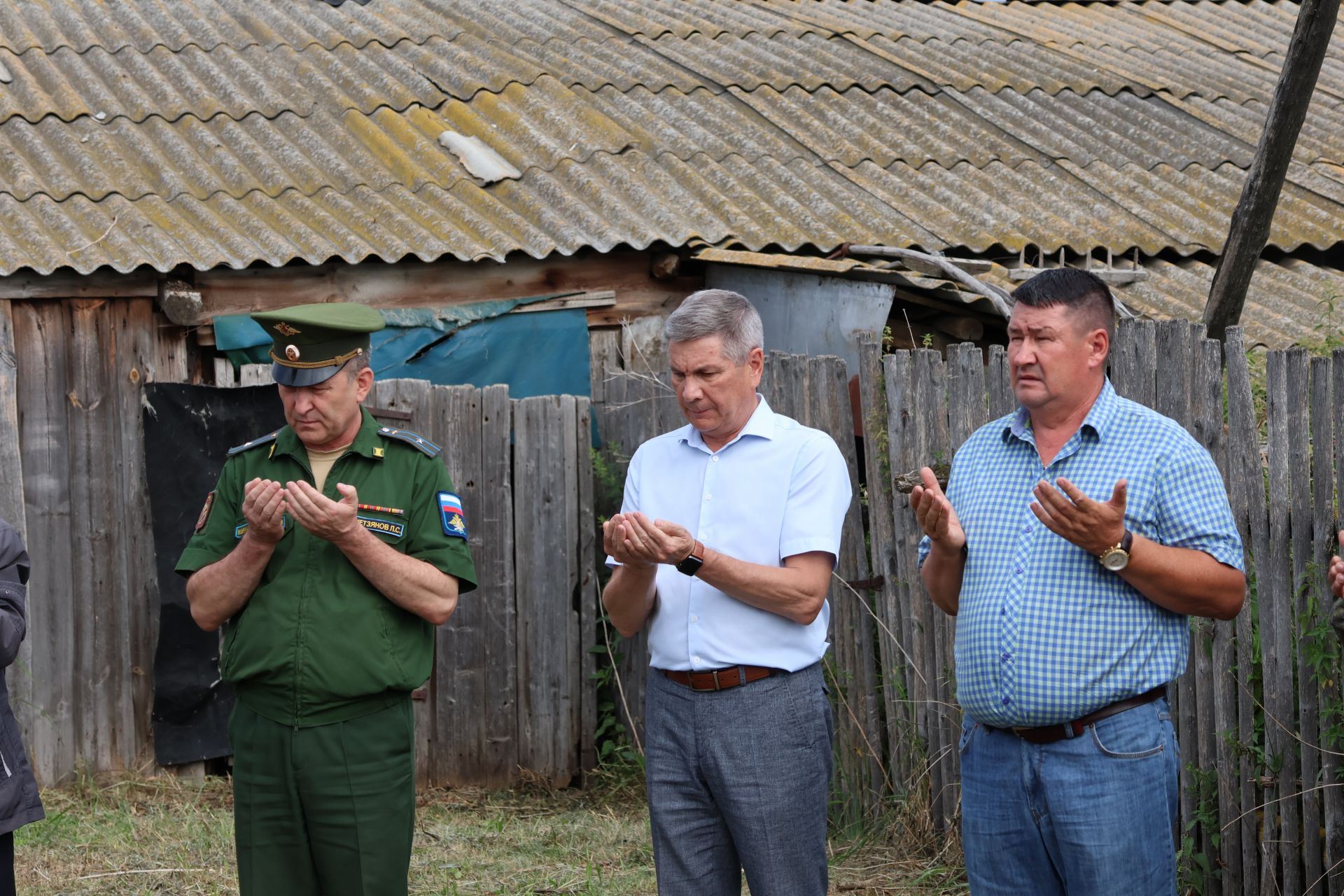 #БезнеңГеройлар: Райондашыбыз Илнур Кәрамов һәлак булганнан соң «Батырлык өчен» ордены белән бүләкләнде