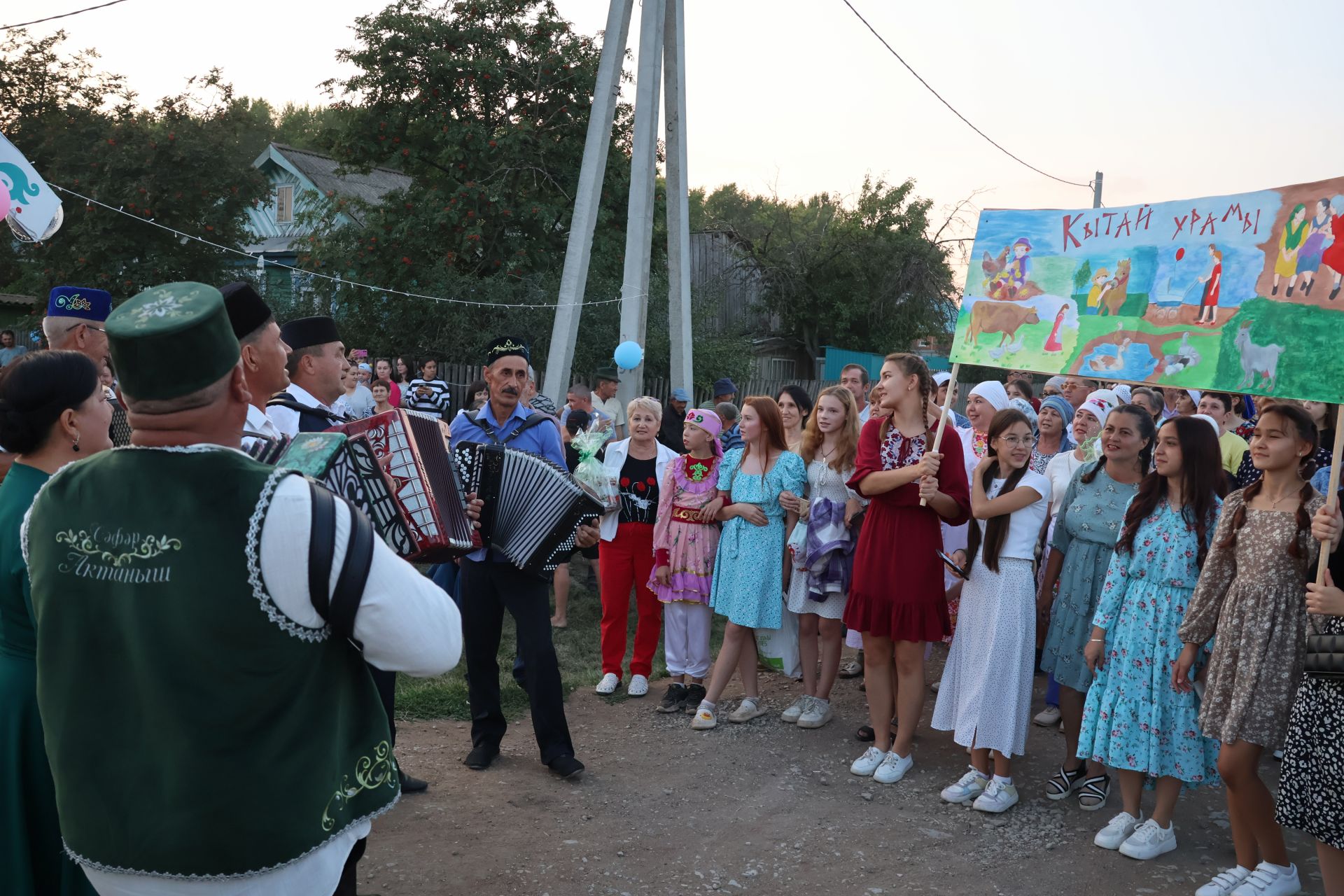 Кировта авыл халкы бердәмлеге сокландыра: Авыл бәйрәменең матурлыгы искиткеч булды