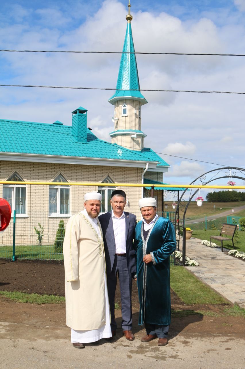 Табанлыкүлдә “Ак мәчет” ачылды: Безнең фоторепортаж