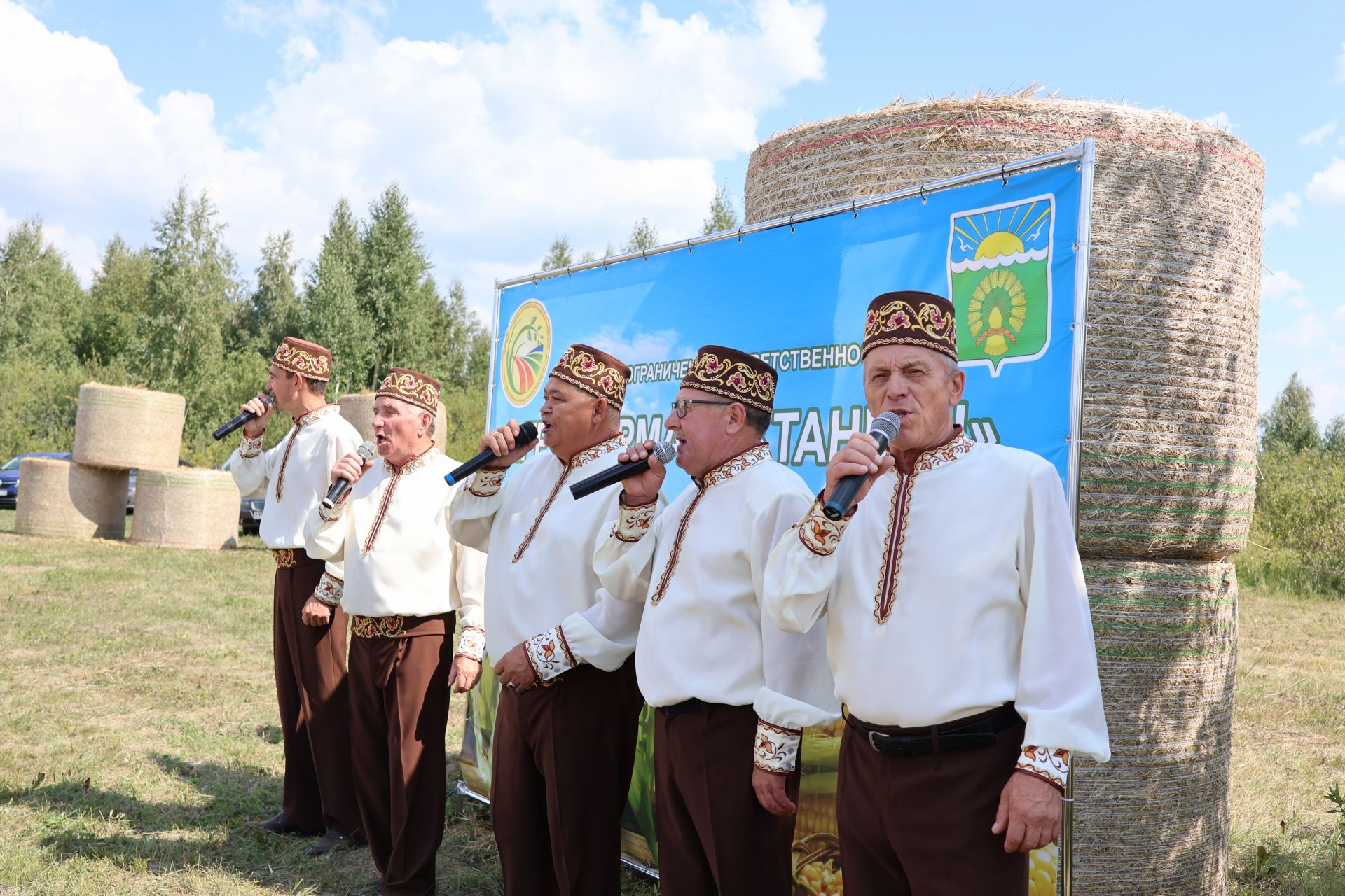 Хезмәте зурың хөрмәте дә зур- «Актаныш» агрофирмасы җитәкчесе алдынгыларны бүләкләде