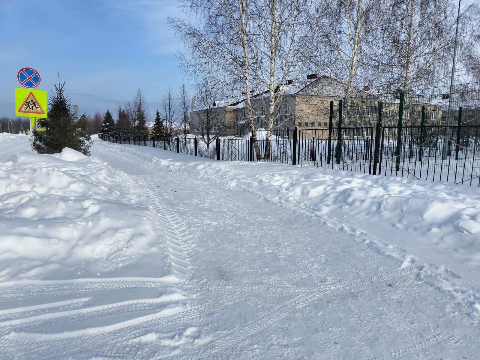 Җәмәгать транспортында үзеңне тота беләсеңме: «Светофор» отряды ЮХИДИ хезмәткәрләре белән рейдка чыкты