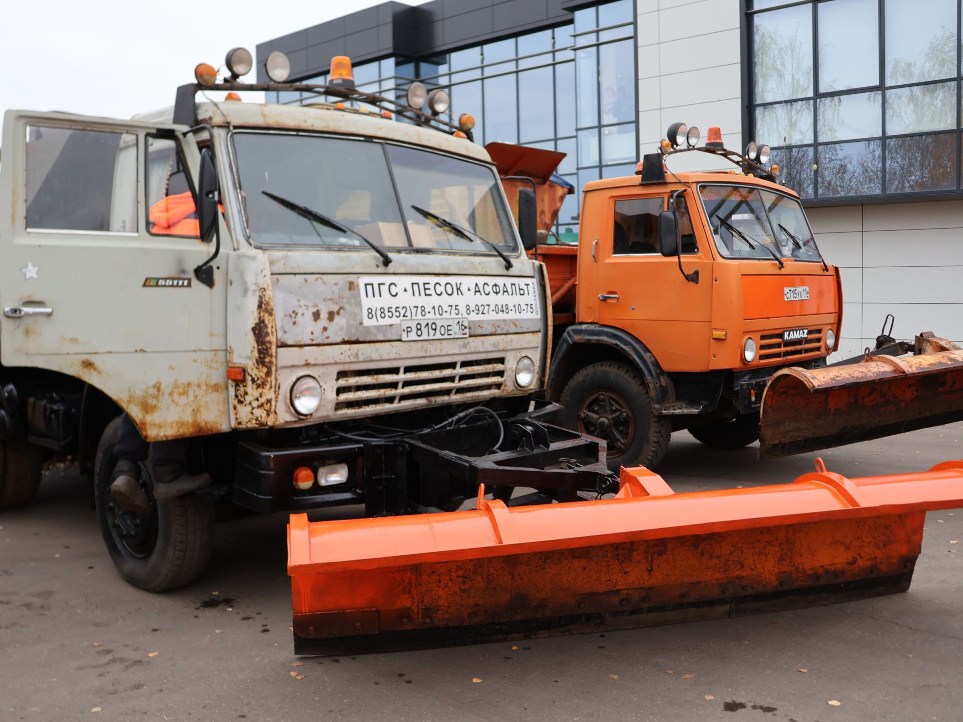 Бүген Актаныш районы җитәкчелеге инфраструктура өчен җаваплы оешмалардагы техникаларның кышка әзерлеген карады