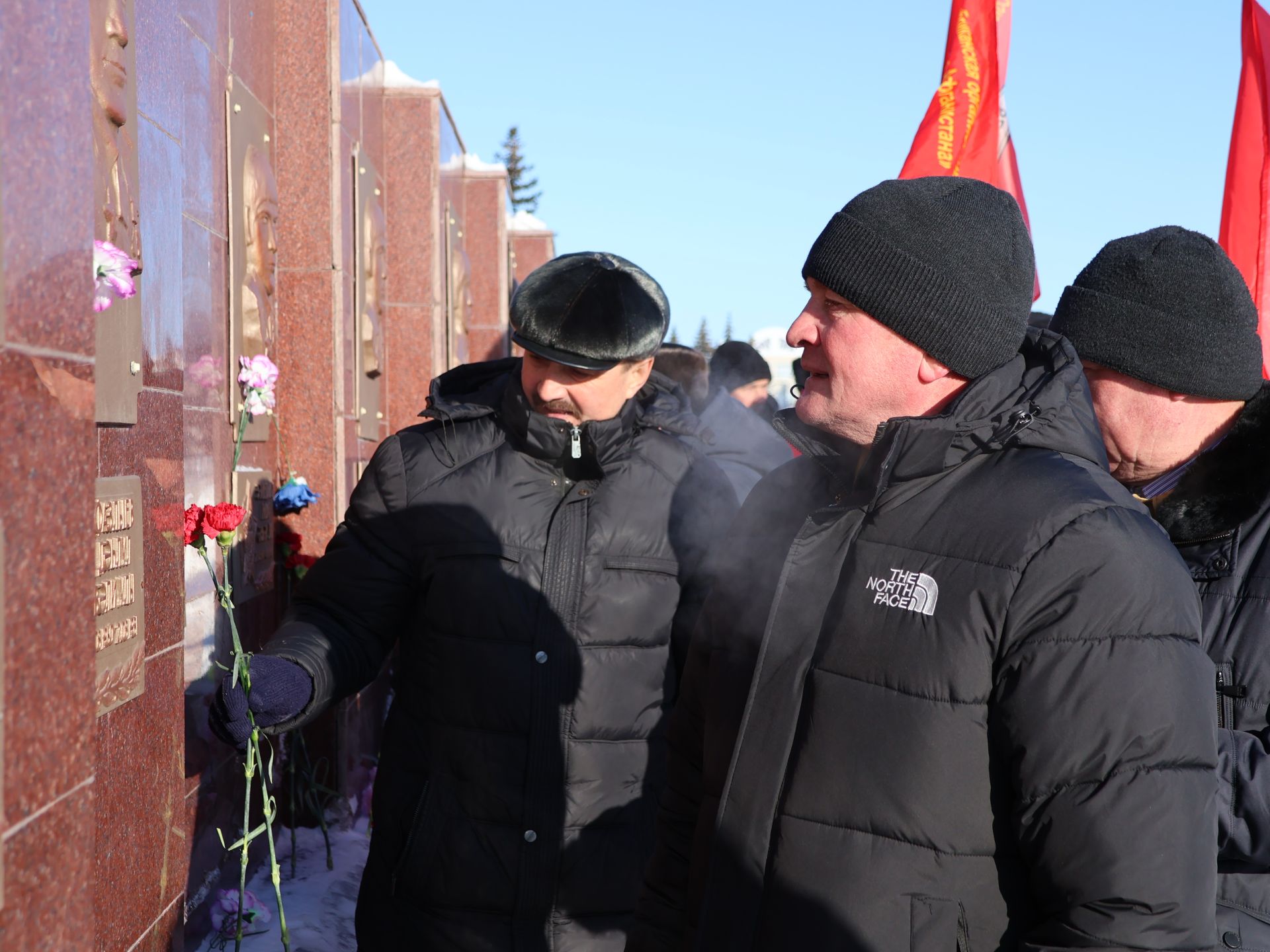 Районыбызның Җиңү паркында Әфганстаннан Совет гаскәрләре чыгарылуга 35 ел тулуга багышланган тантаналы митинг узды