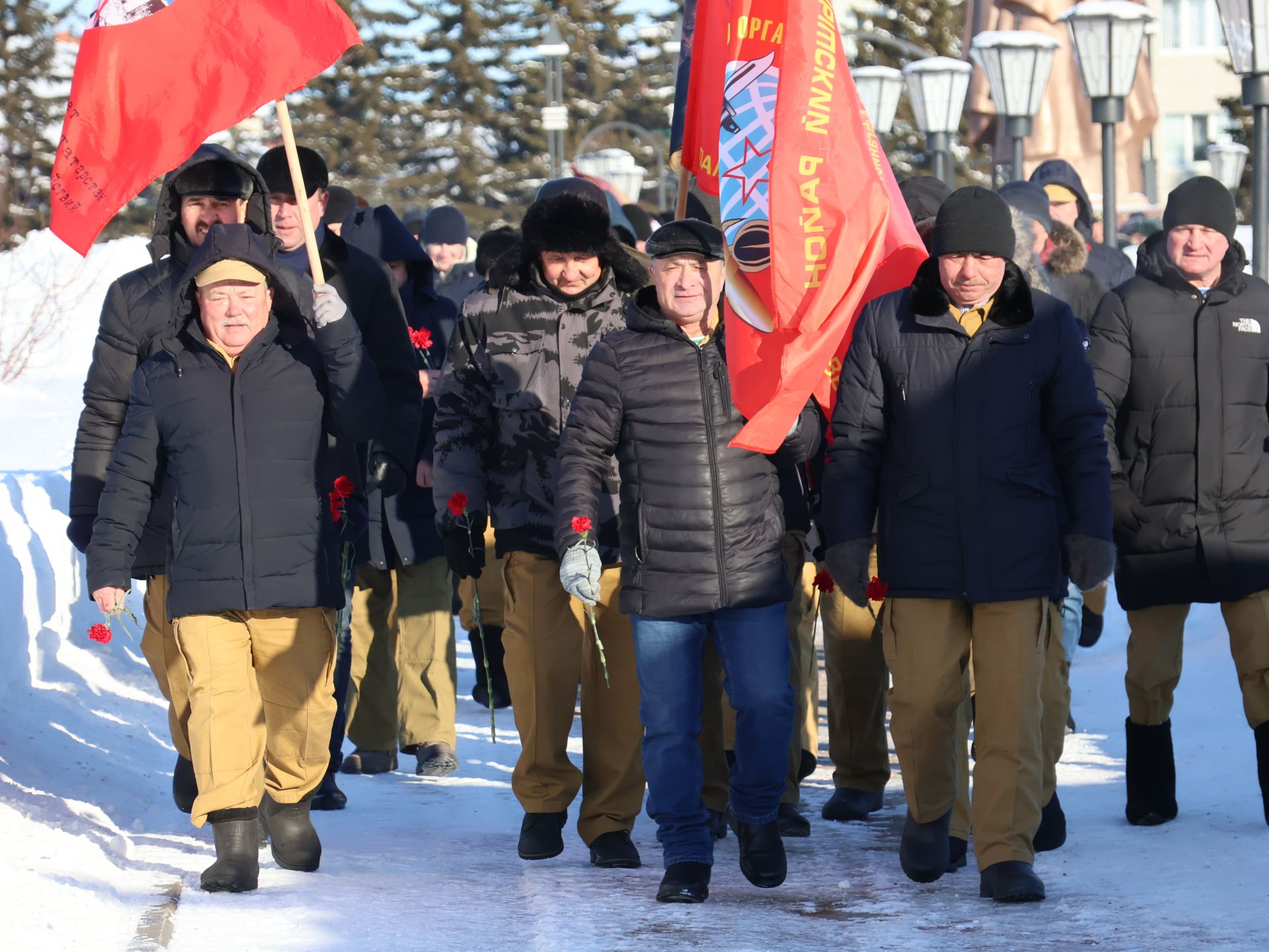 Районыбызның Җиңү паркында Әфганстаннан Совет гаскәрләре чыгарылуга 35 ел тулуга багышланган тантаналы митинг узды