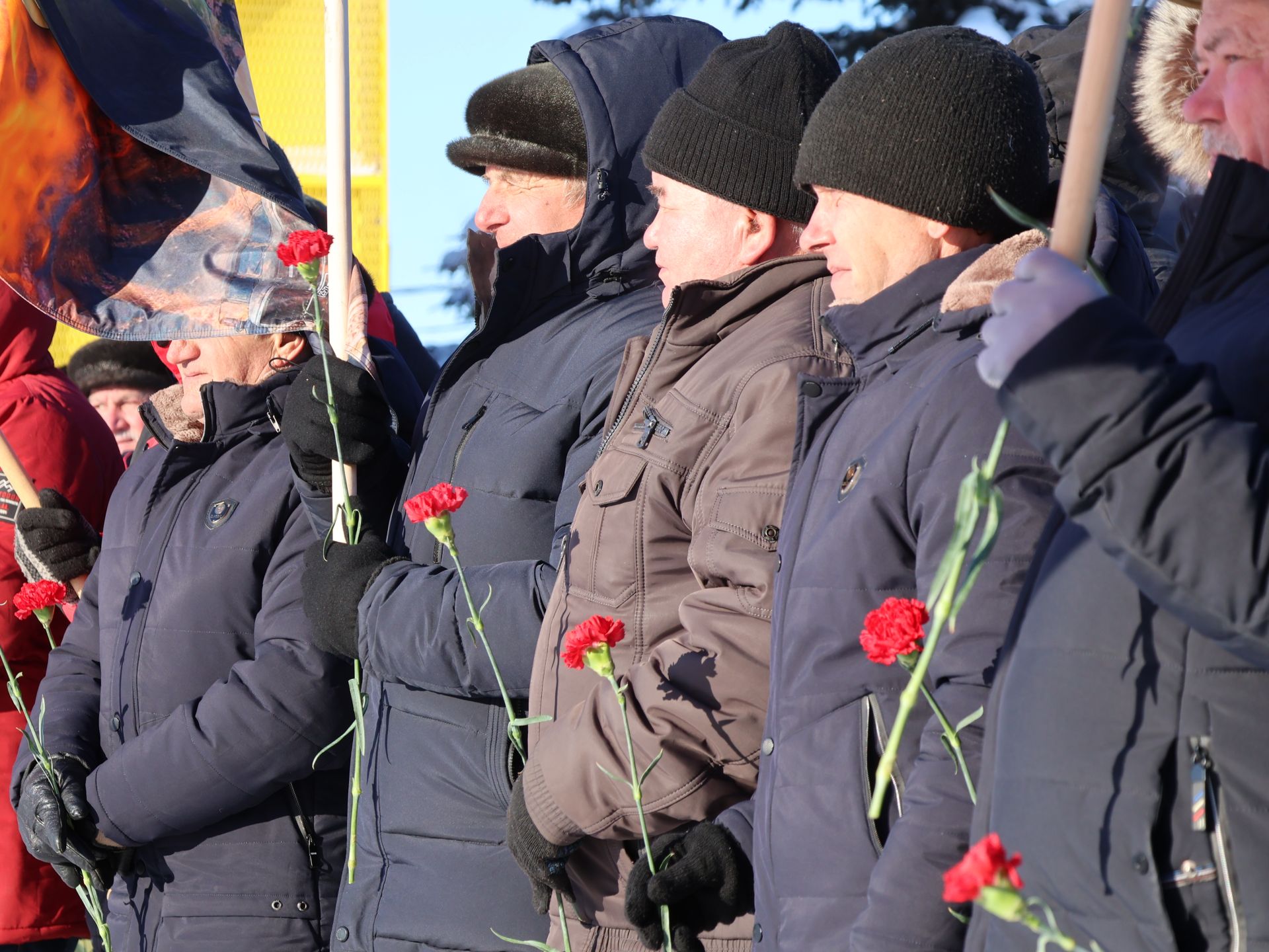 Районыбызның Җиңү паркында Әфганстаннан Совет гаскәрләре чыгарылуга 35 ел тулуга багышланган тантаналы митинг узды