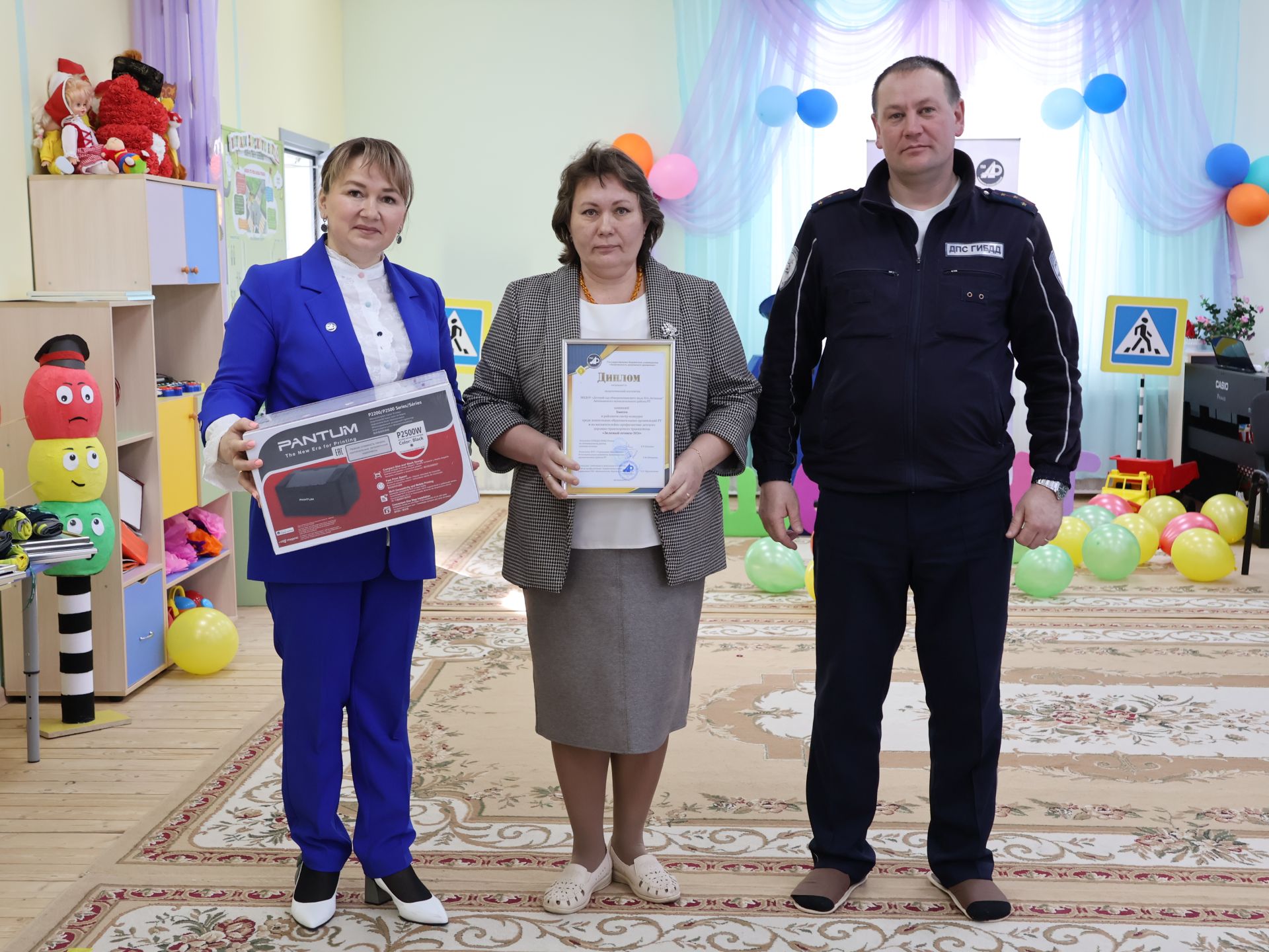 «Яшел ут» бәйгесендә «Каенкай» балалар бакчасы җиңде (+фоторепортаж)