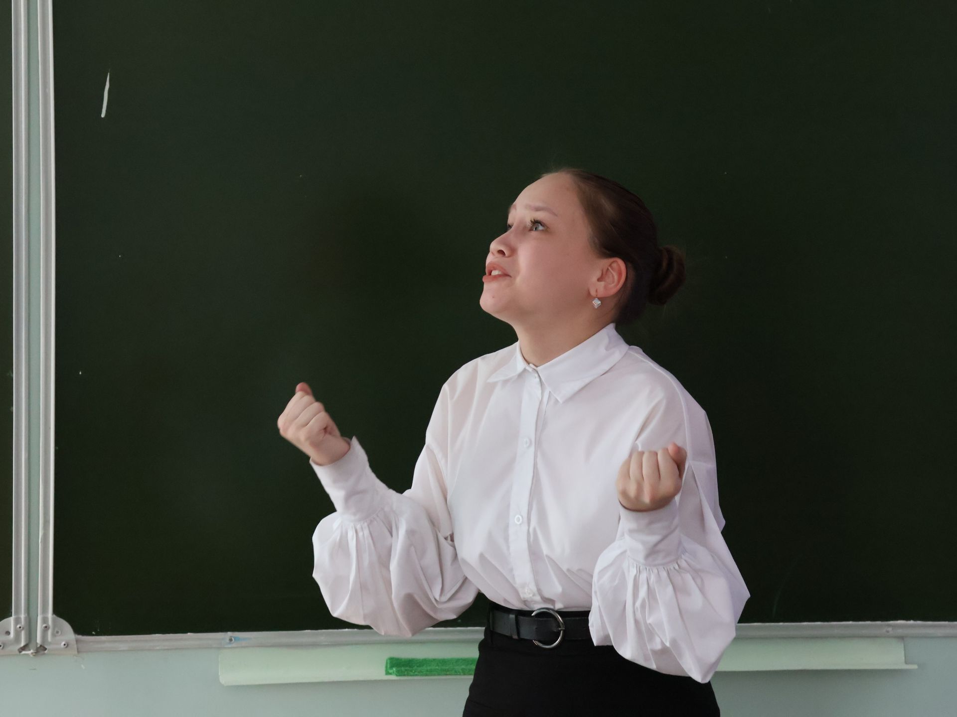 Туган тел аенда: Бүген Яңа Әлем мәктәбендә Габдулла Тукай исемендәге фәнни-гамәли укулар уза