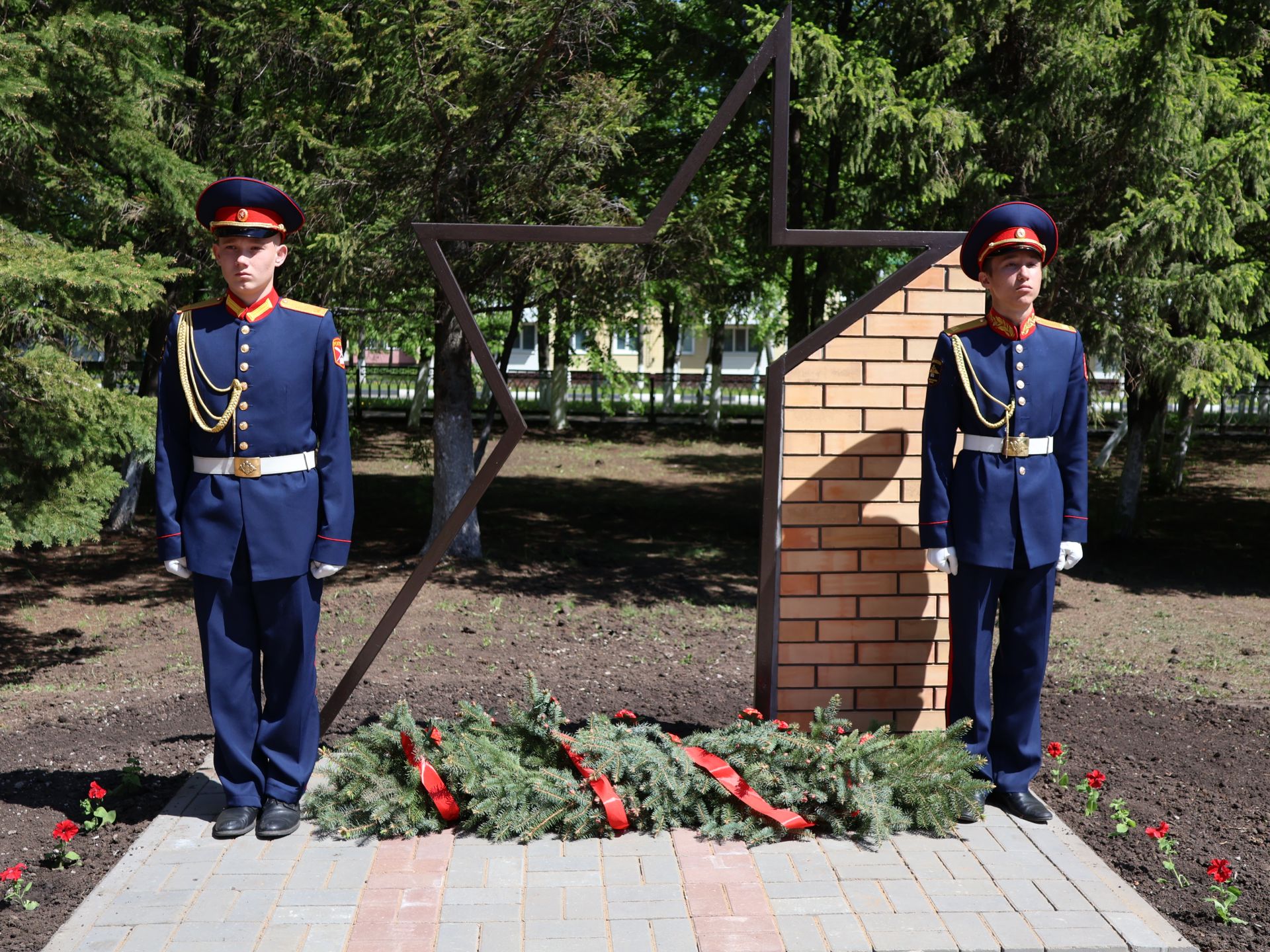 Технология техникумында «Батырлар аллеясы» ачылды