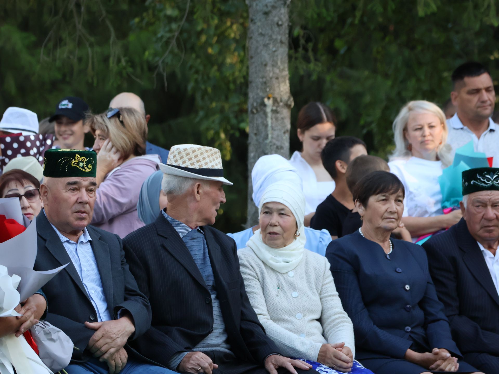 Без әле дә бергә, без әле дә матур: Бүген Актанышта Гаилә, мәхәббәт һәм тугрылык көнендә үрнәк парларны хөрмәтләделәр