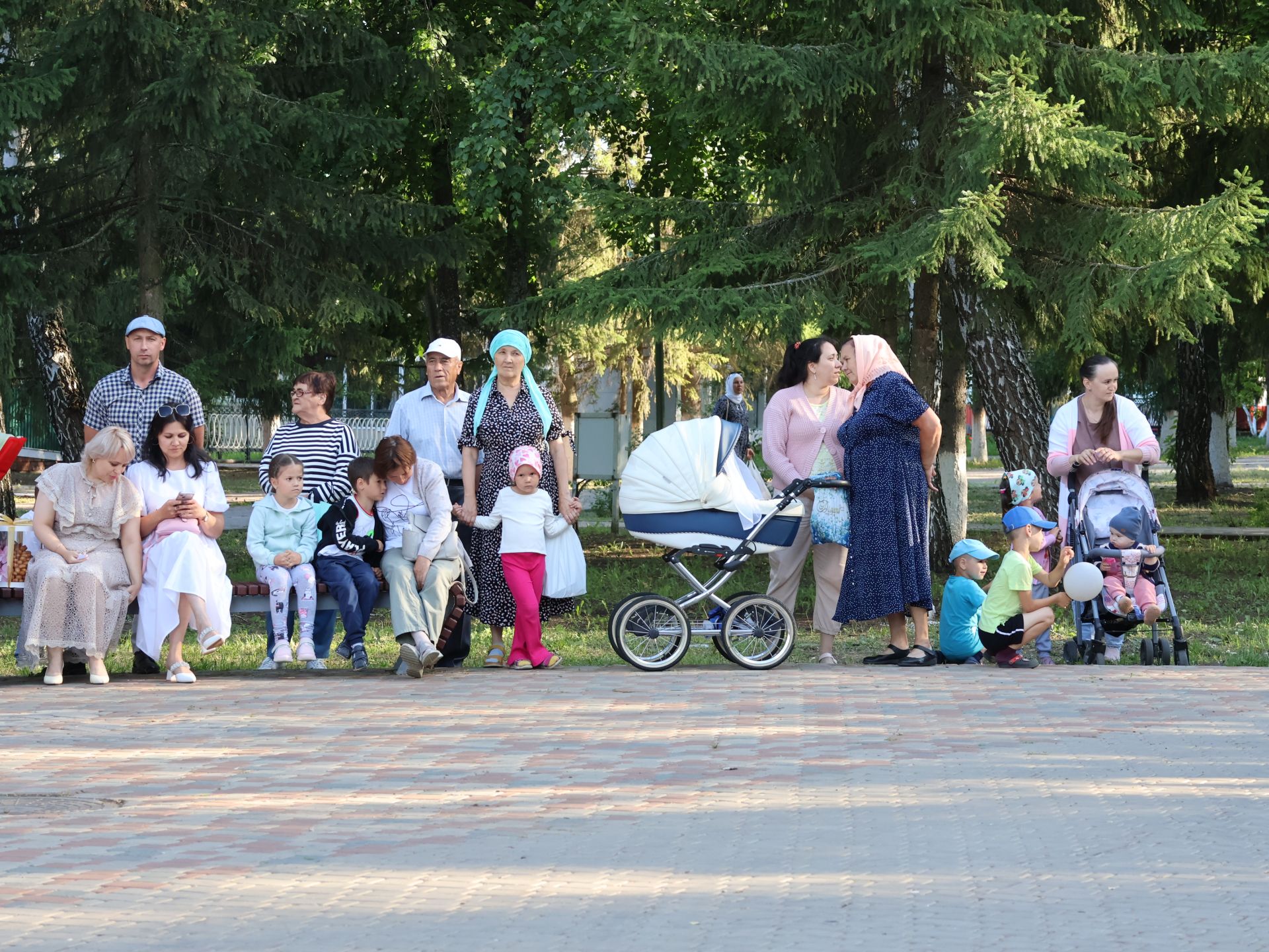 Без әле дә бергә, без әле дә матур: Бүген Актанышта Гаилә, мәхәббәт һәм тугрылык көнендә үрнәк парларны хөрмәтләделәр