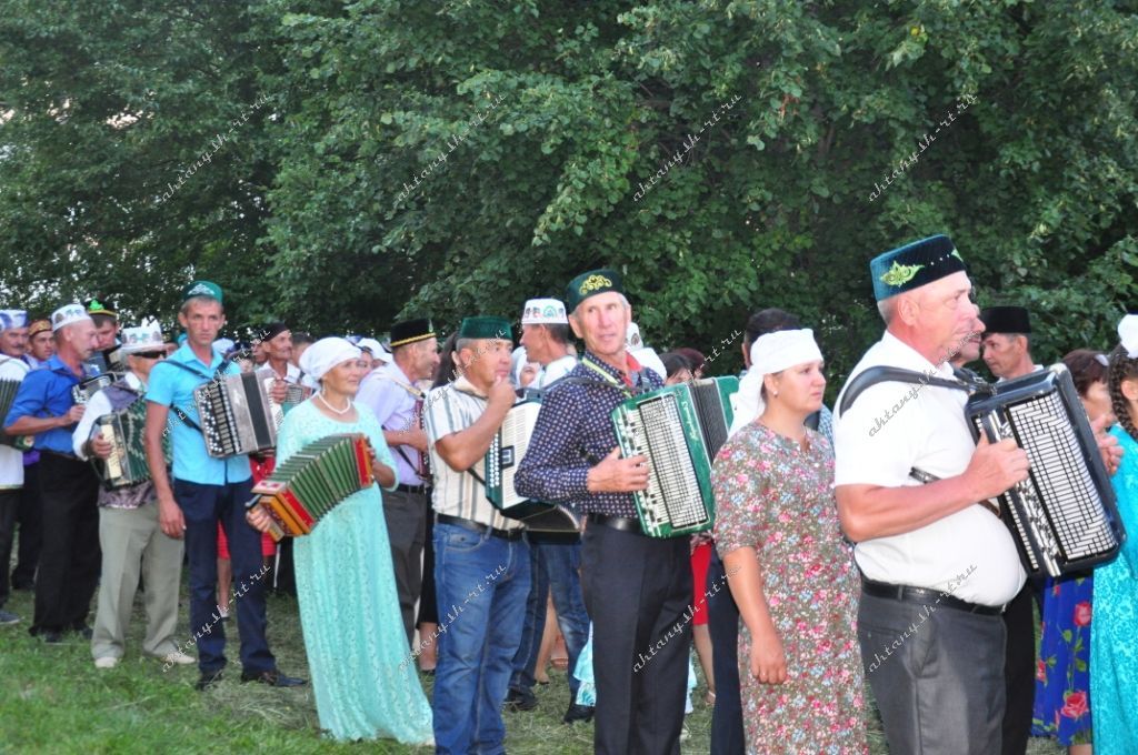 "Актаныш гармуннары"ның моңы бөтен Рәсәйгә таралды