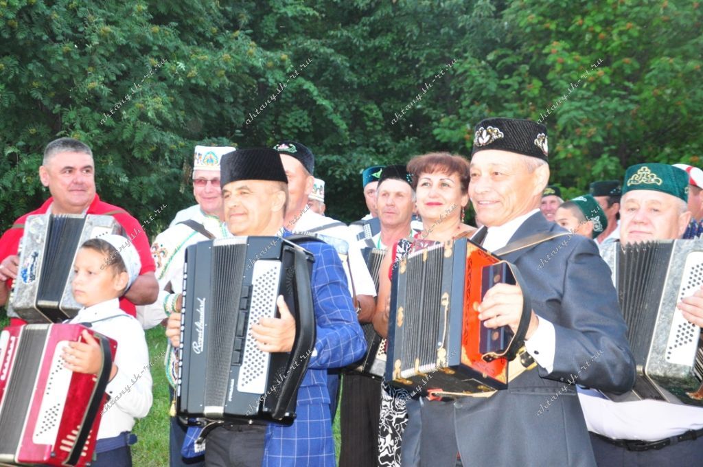 "Актаныш гармуннары"ның моңы бөтен Рәсәйгә таралды