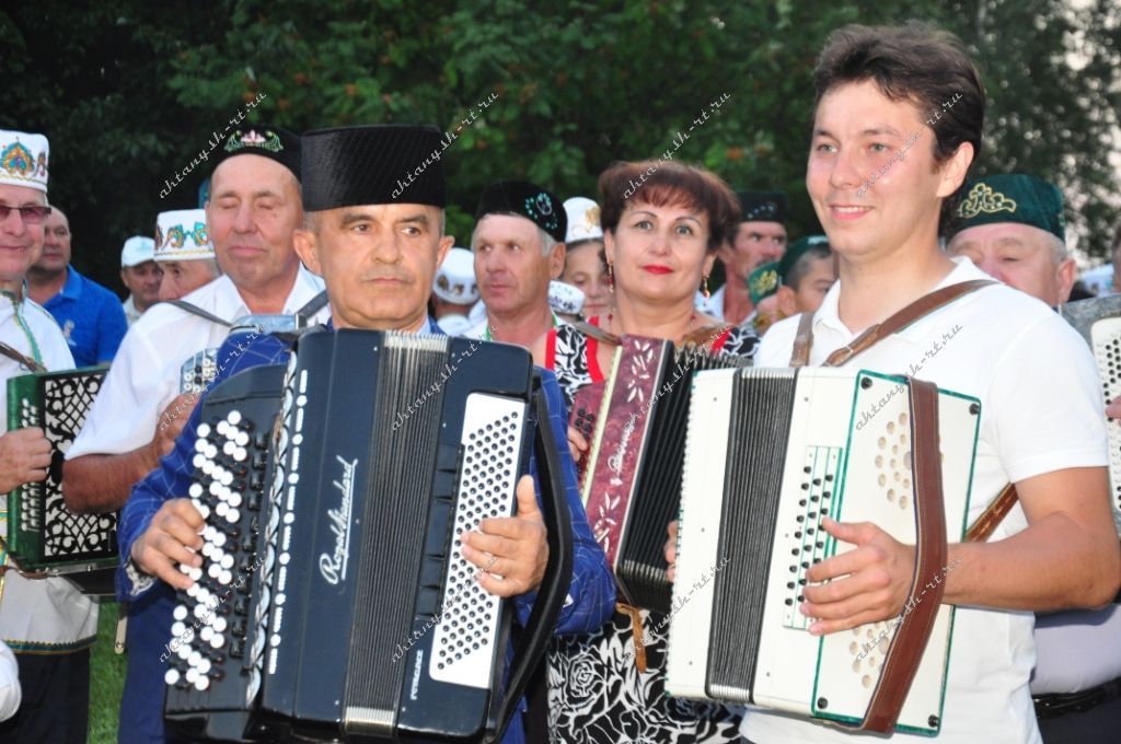 "Актаныш гармуннары"ның моңы бөтен Рәсәйгә таралды