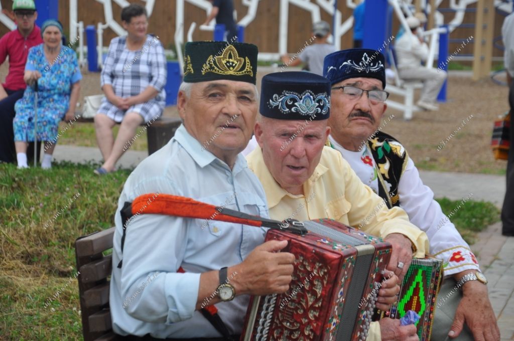 ТАРИХКА ТЕРКӘЛГӘН МИЗГЕЛЛӘР: Ай тотылган төнне Актанышта гармун бәйрәме гөрләде