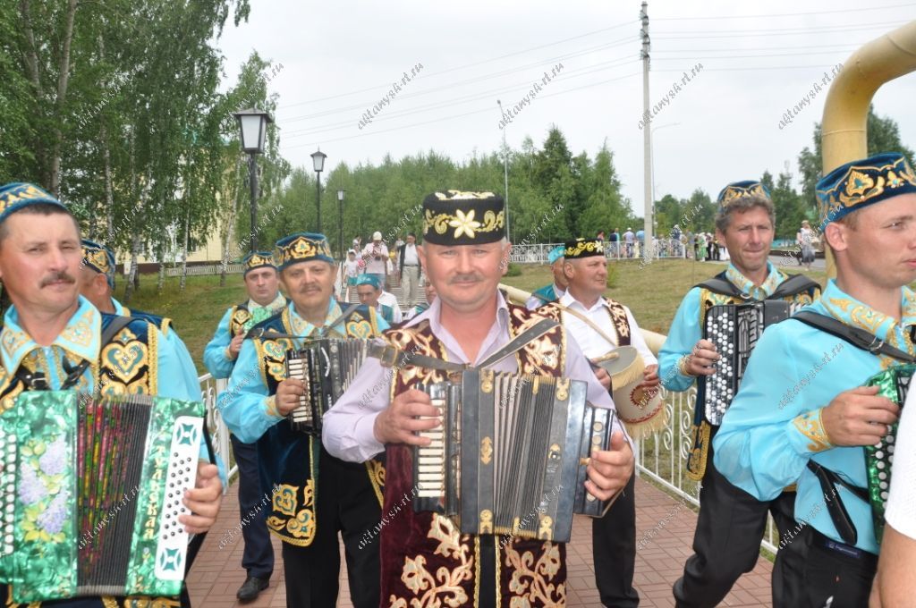 ТАРИХКА ТЕРКӘЛГӘН МИЗГЕЛЛӘР: Ай тотылган төнне Актанышта гармун бәйрәме гөрләде