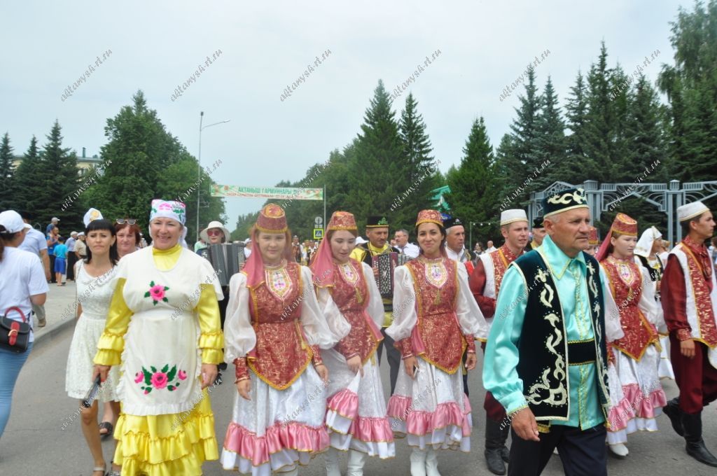 ТАРИХКА ТЕРКӘЛГӘН МИЗГЕЛЛӘР: Ай тотылган төнне Актанышта гармун бәйрәме гөрләде