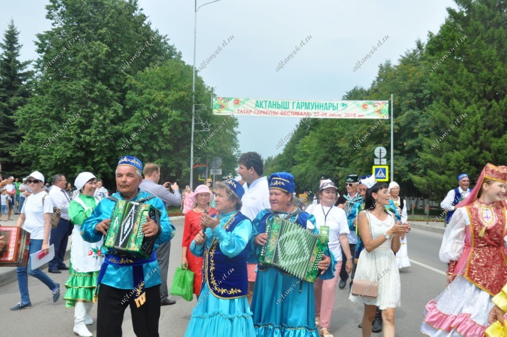 ТАРИХКА ТЕРКӘЛГӘН МИЗГЕЛЛӘР: Ай тотылган төнне Актанышта гармун бәйрәме гөрләде