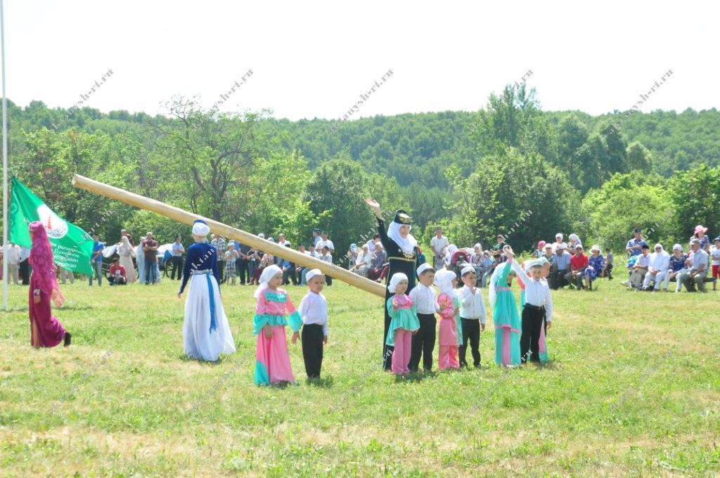 Актанышта мөселман балалар сабантуе гөрләде