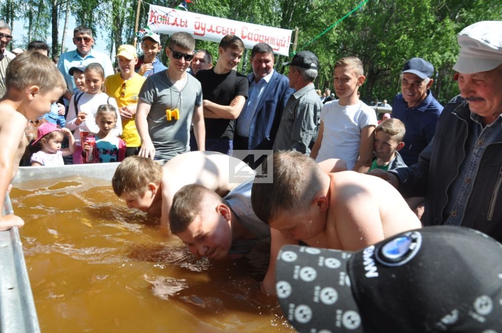 САБАНТУЙ МИЗГЕЛЛӘРЕ: Татар Ямалысы авылында милли бәйрәм (ФОТОРЕПОРТАЖ)