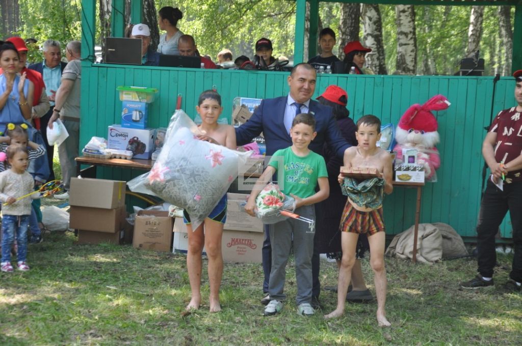 САБАНТУЙ МИЗГЕЛЛӘРЕ: Татар Ямалысы авылында милли бәйрәм (ФОТОРЕПОРТАЖ)